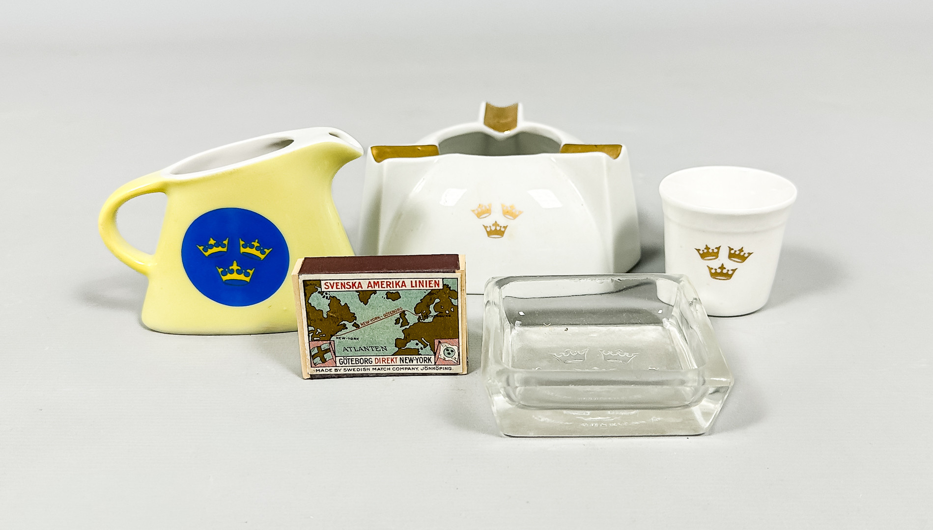 SVENSKA AMERIKA LINJEN. Parti memorabilia.