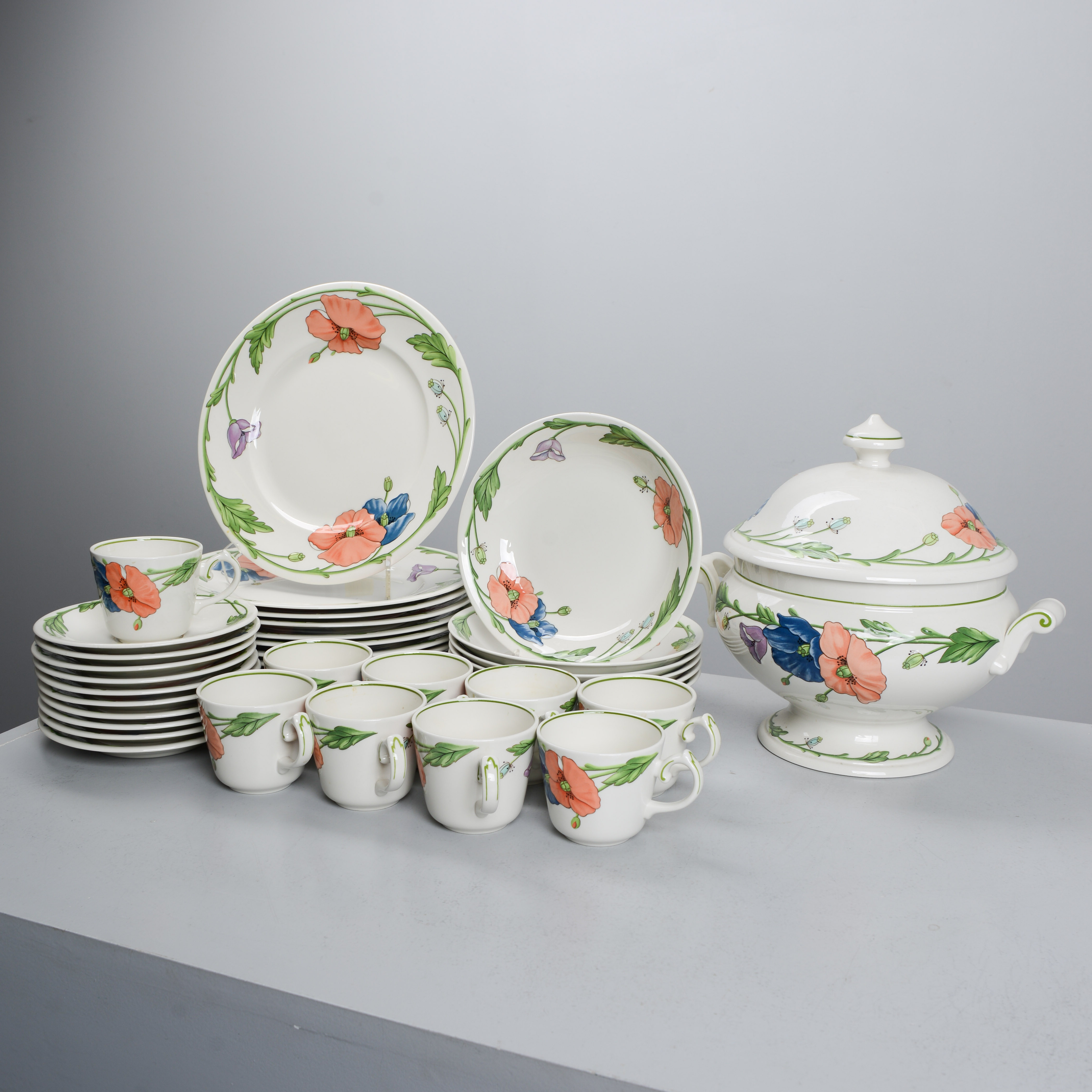 VILLEROY & BOCH, Matservisdelar, "Amapola" (26 delar).