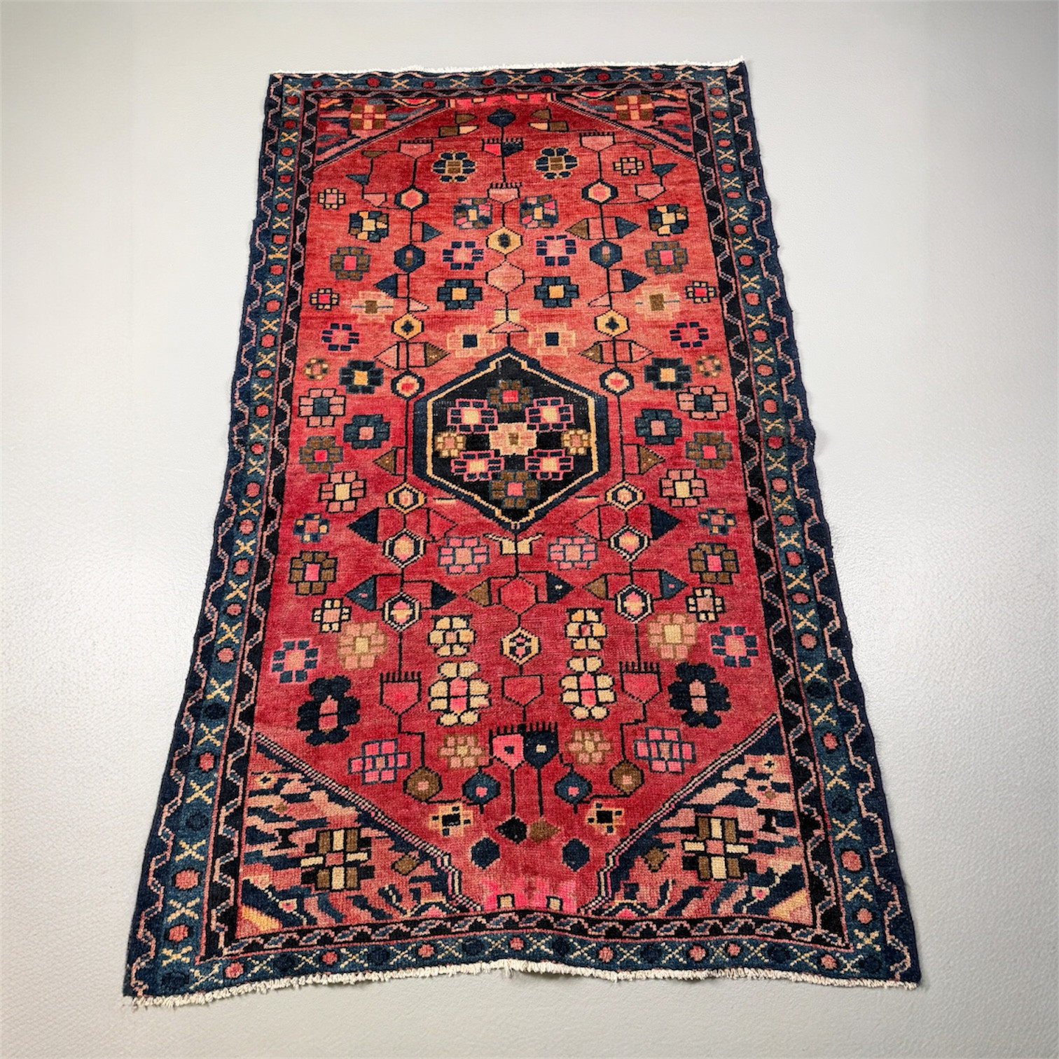 ORIENTMATTA, semiantik, Lori, handknuten, ca 216x128 cm.