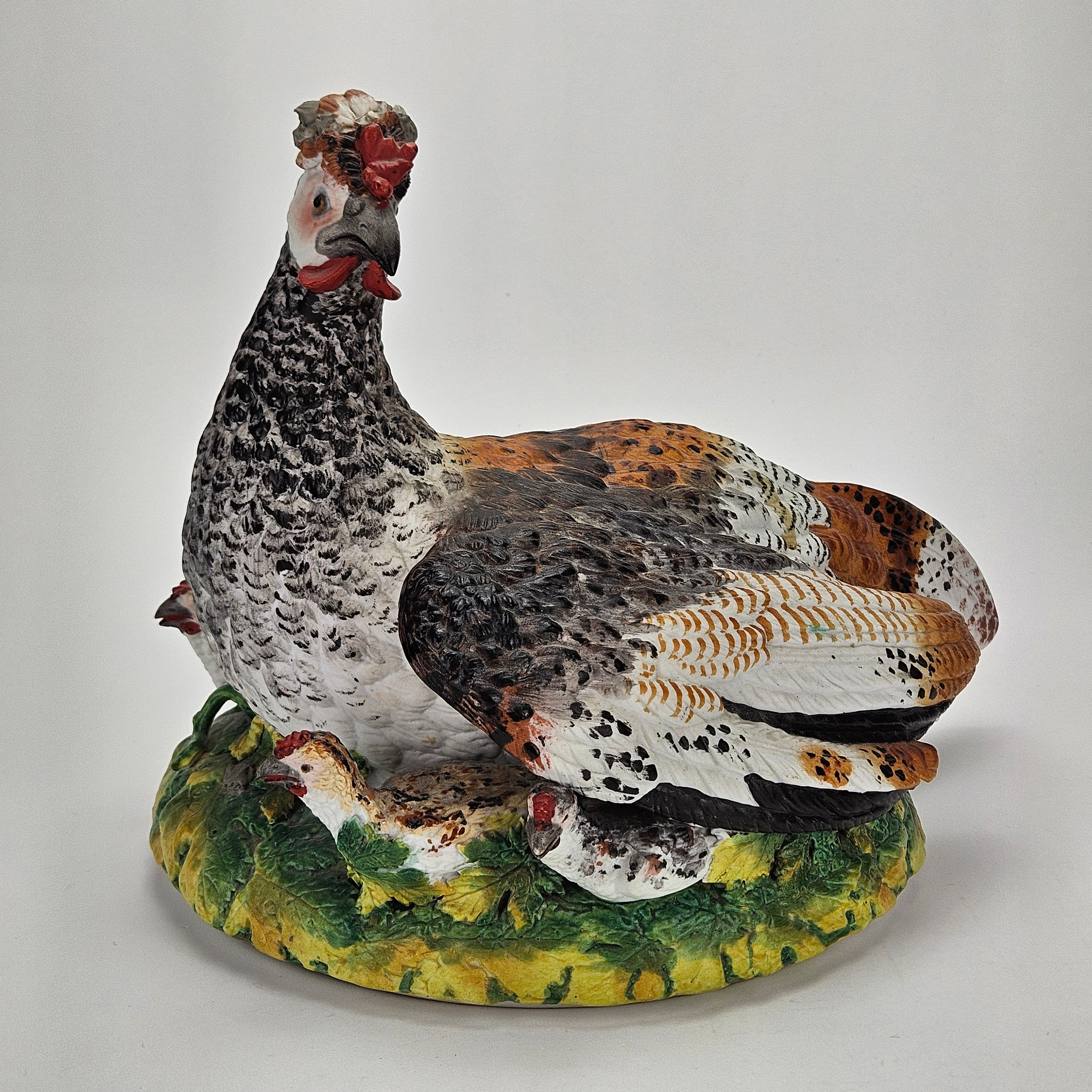 BORDSDEKORATION/LOCK, keramik, 1900-talets första hälft.