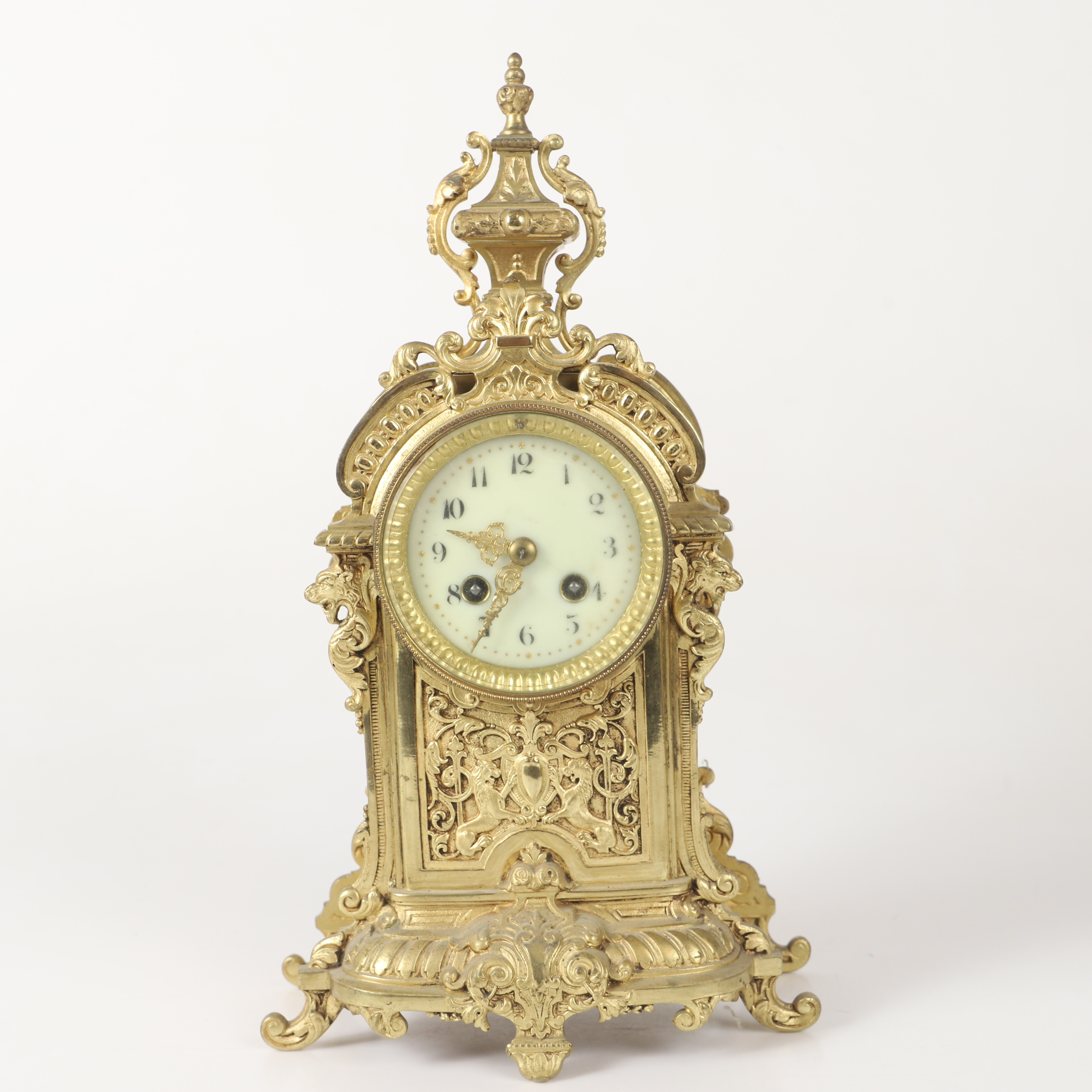 BORDPENDYL, rokokostil, gulmetall, 1900-tal.