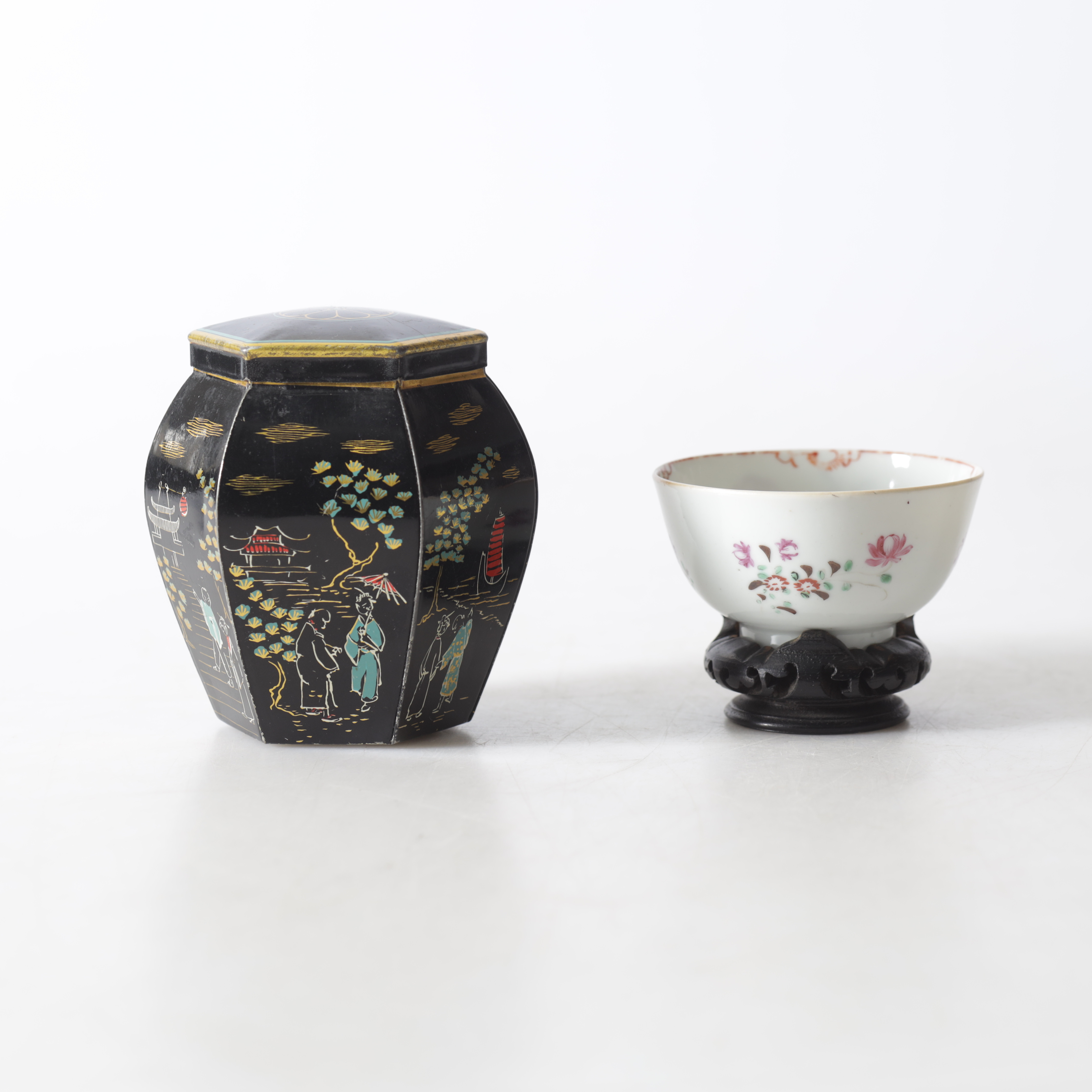 SKÅL & LOCKBURK, porslin & plåt, Kina.