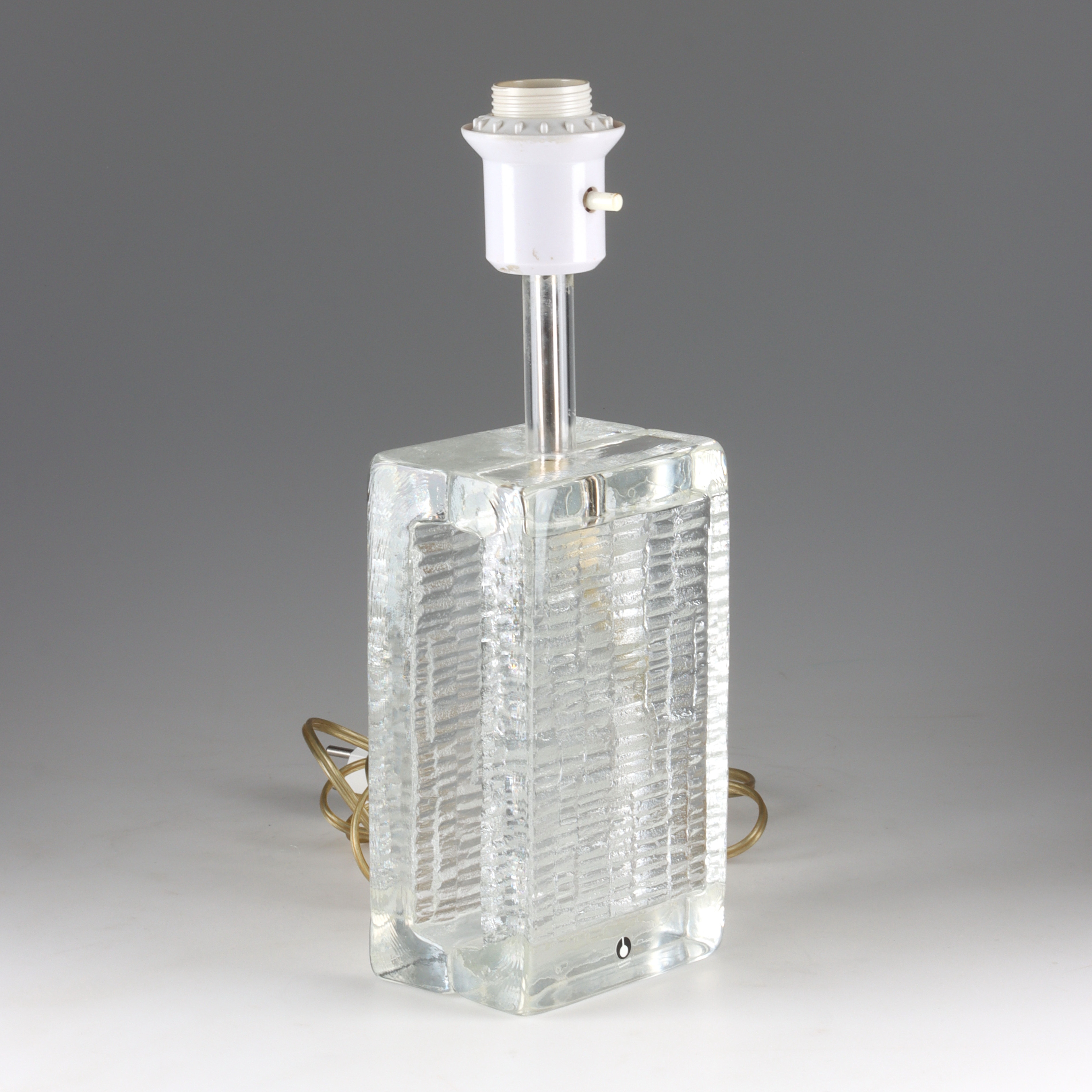 BORDSLAMPA glas, Pukeberg, 1900-talets senare del.