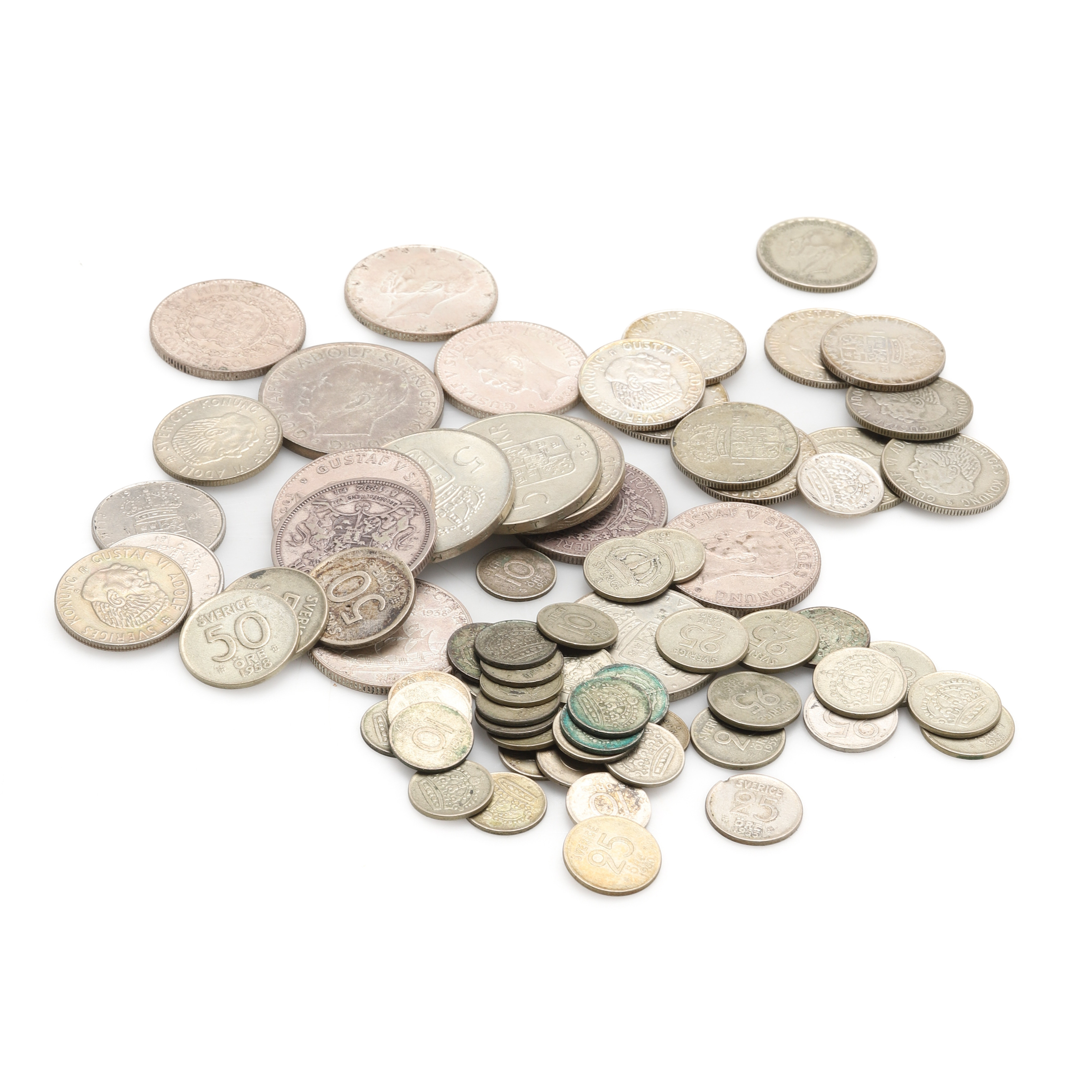 SAMLING SVENSKA MYNT. Silver. Vikt ca 400 gram. 80-40% silver.