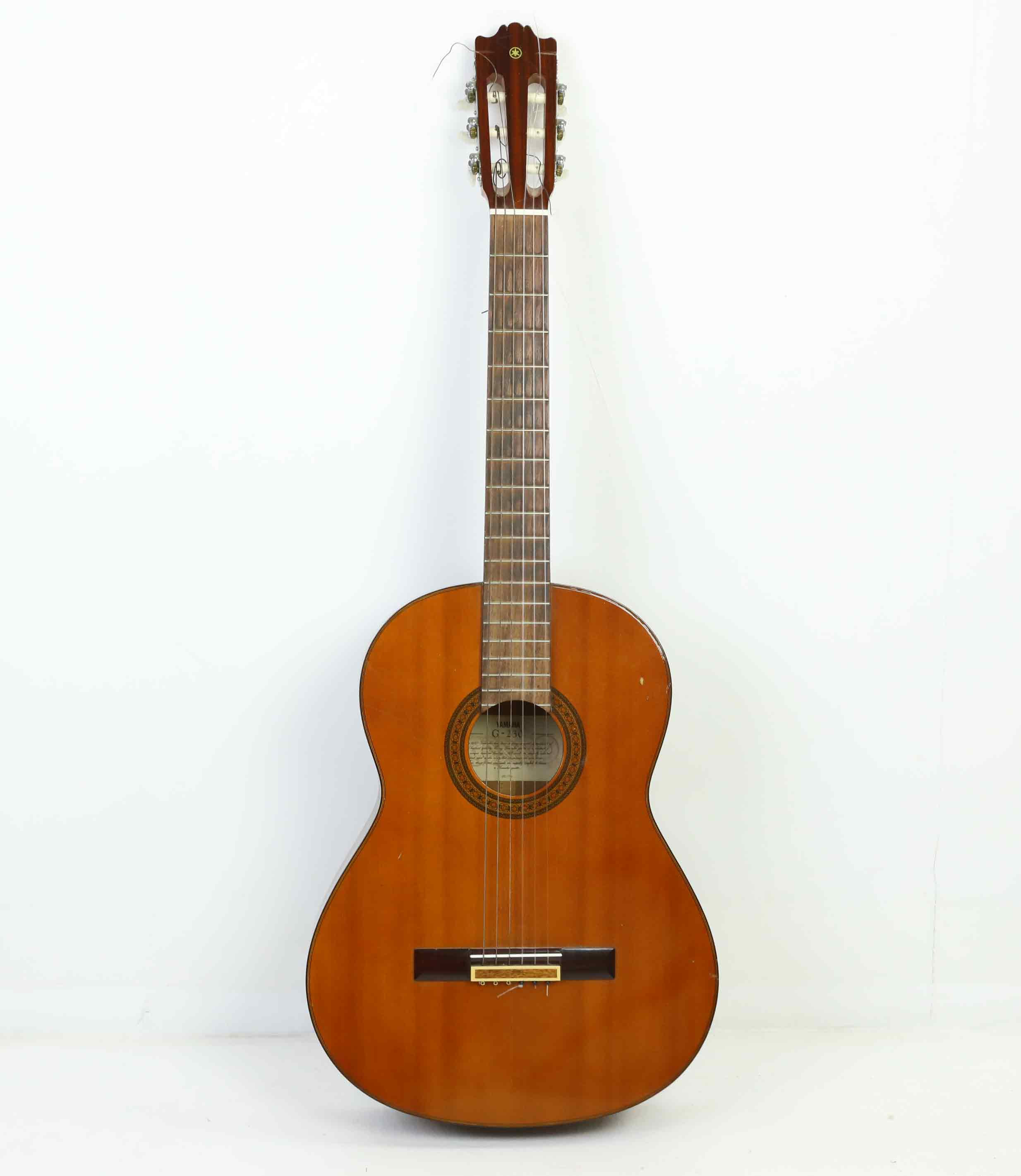 GITARR, akustisk, Yamaha G-230, made in Taiwan, 1900-tal.