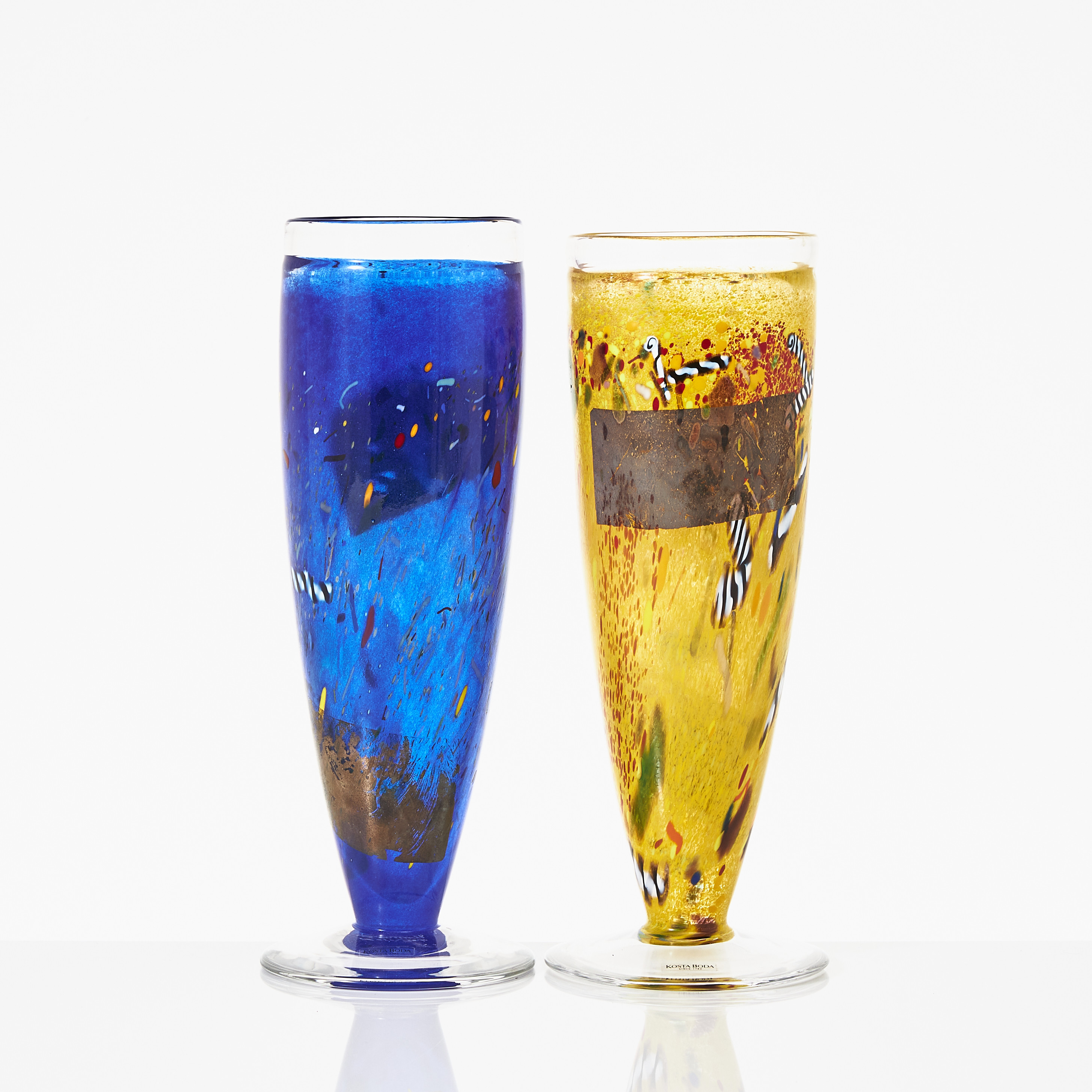 BERTIL VALLIEN. Vaser "Satellite", 2 stycken, Kosta Boda Artist Collection, signerade B Vallien.