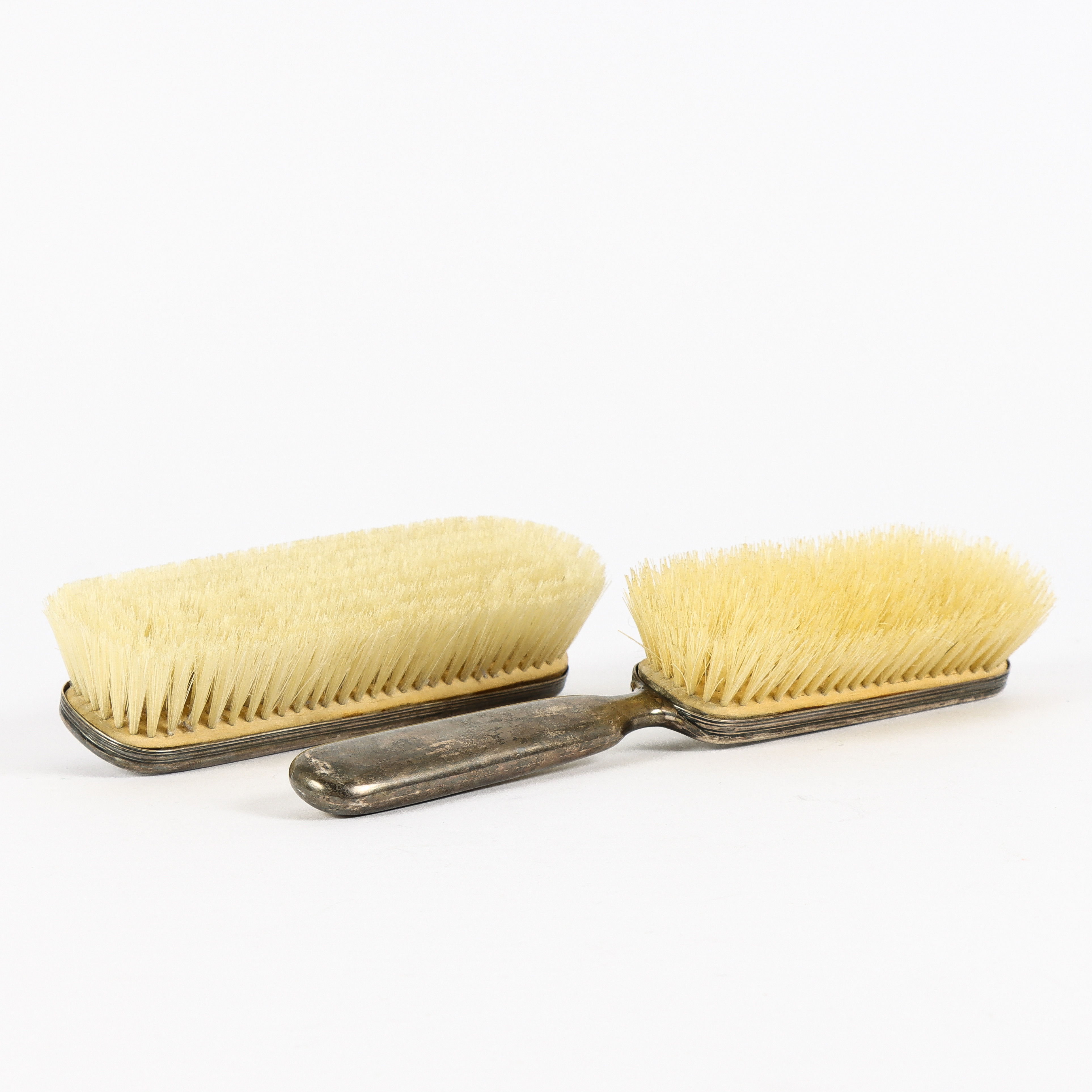 BORSTAR 2 stycken med silverfattning, tillverkade 1865.