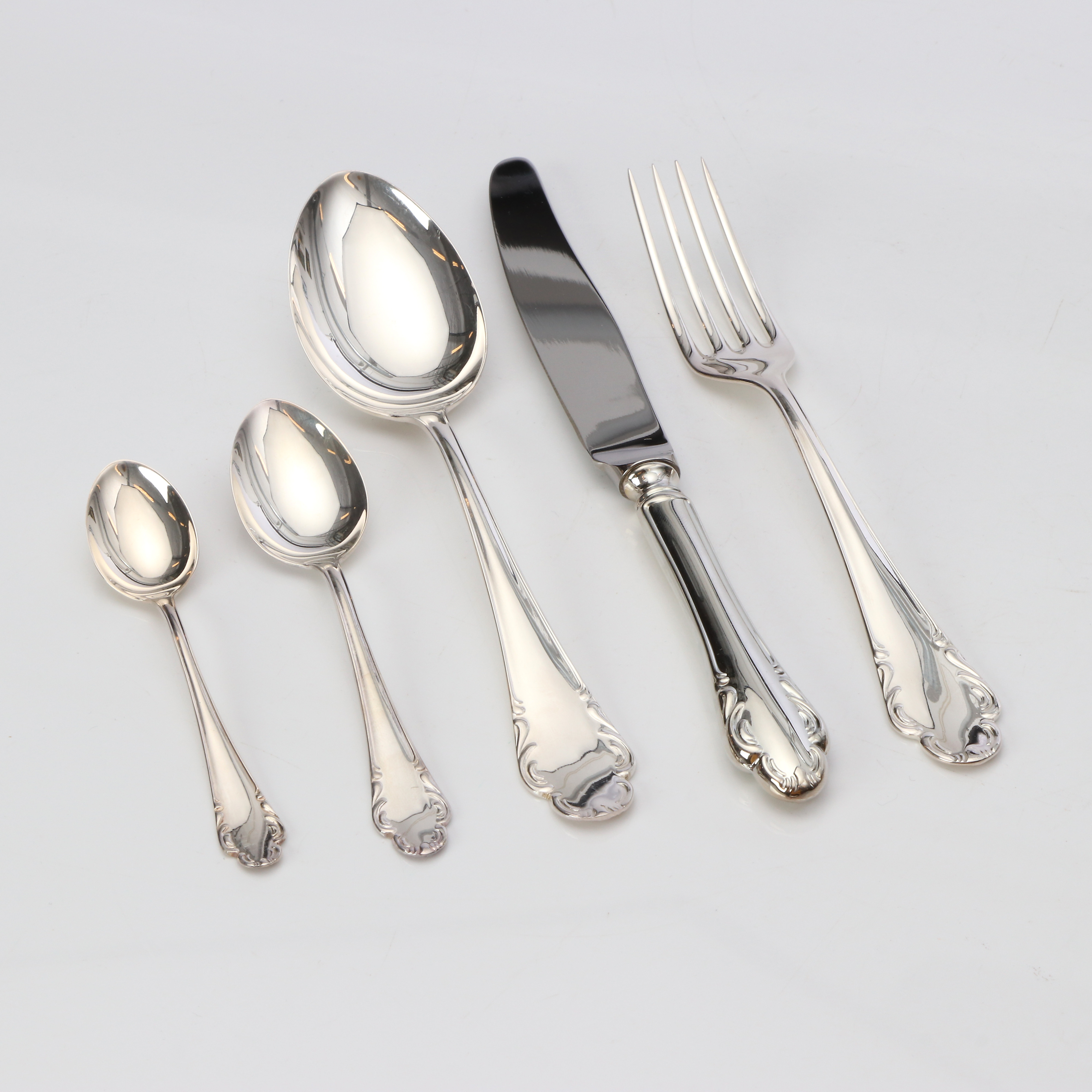 BESTICKUPPSÄTTNING, 40 DELAR. Silver. "Haga". Vikt ca 870 gram.