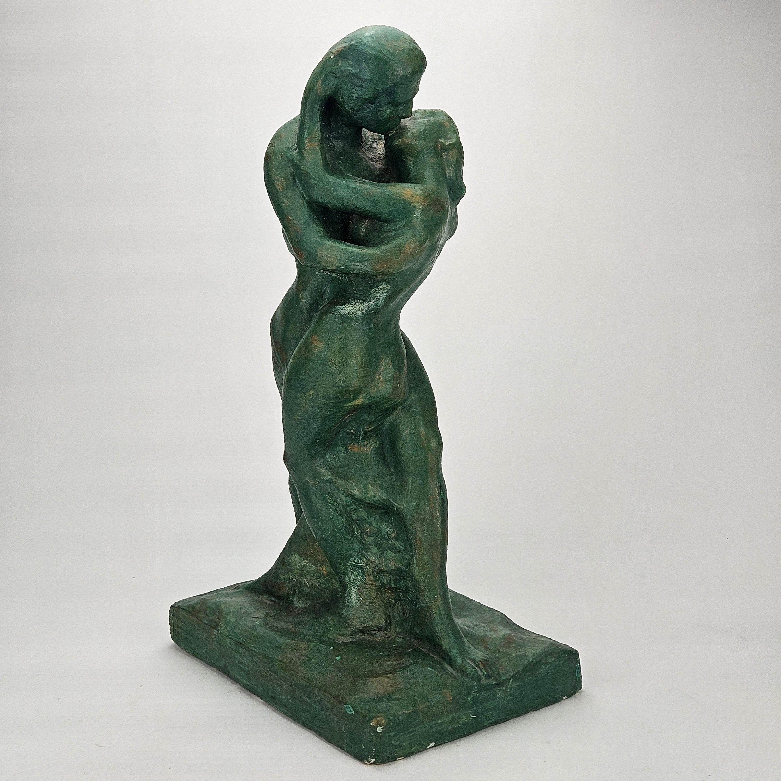 ADOLF JONSSON. Kyssen. Patinerad gips, signerad Adolf Jonsson och daterad 1938.