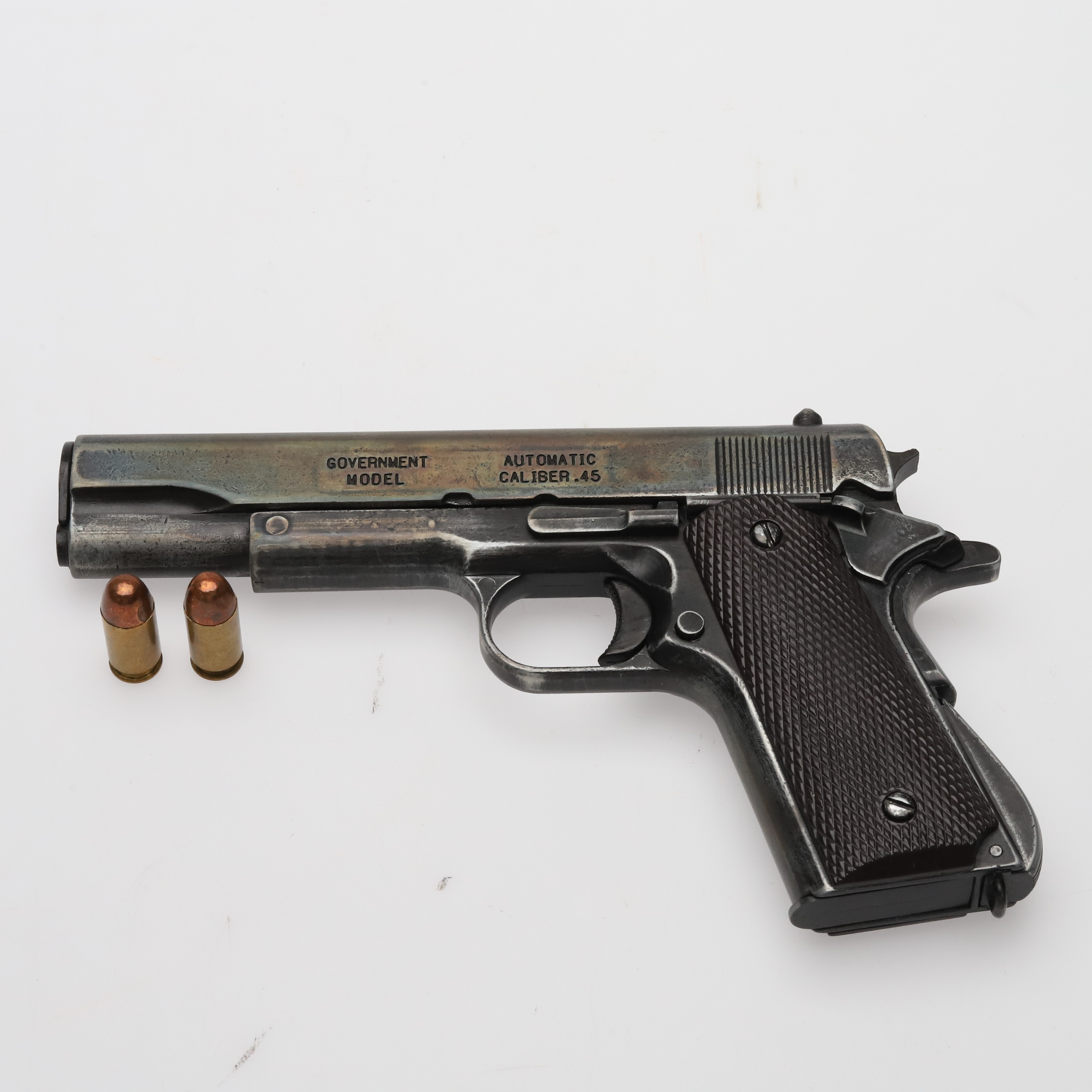 COLT Cal.45, M1911A1, WWII, metall replika, Denix made in Spain.