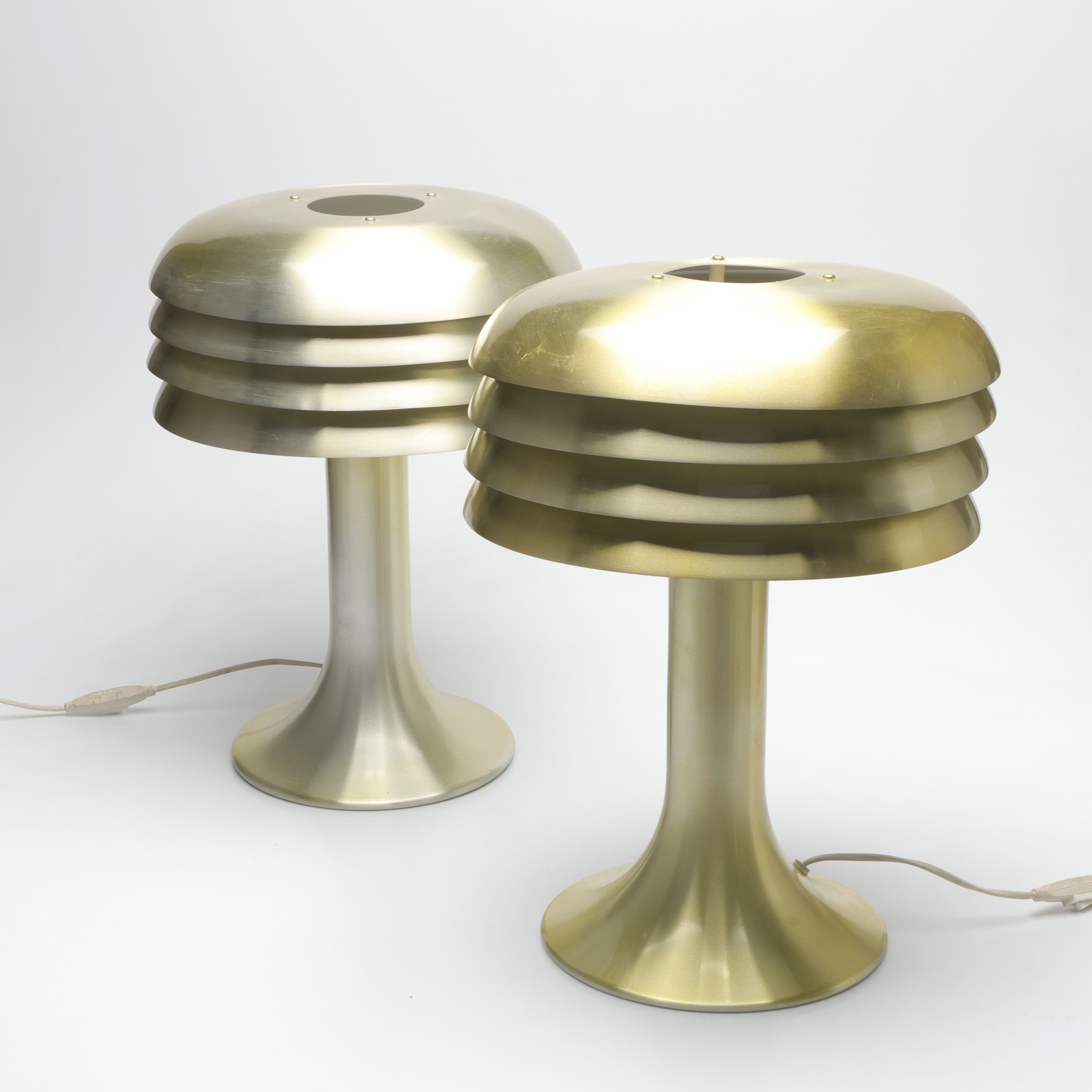 HANS-AGNE JAKOBSSON. Bordslampor, 1 par, "BN-26", Markaryd, 1900-talets andra hälft.