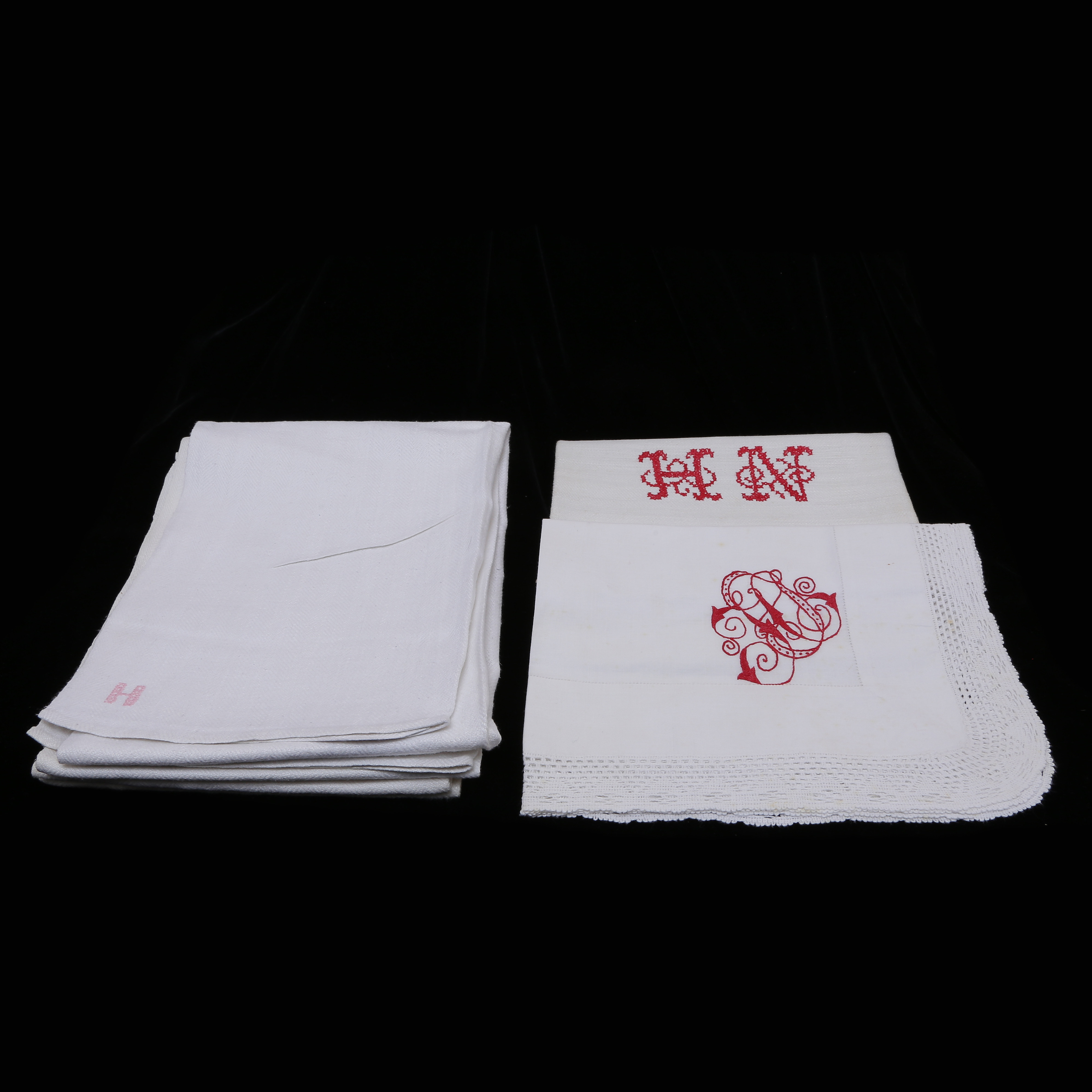 SAMLING HANDDUKAR, SAMT DUK I LINNE, 6 DELAR, 1900-TAL.