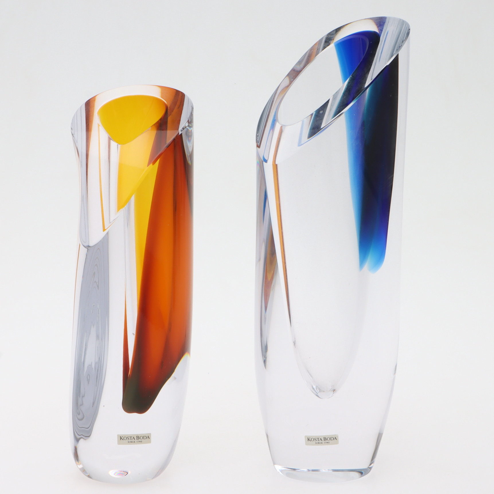 GÖRAN WÄRFF. Vaser, 2 st. konstglas, "Saraband", Kosta Boda, osignerade.