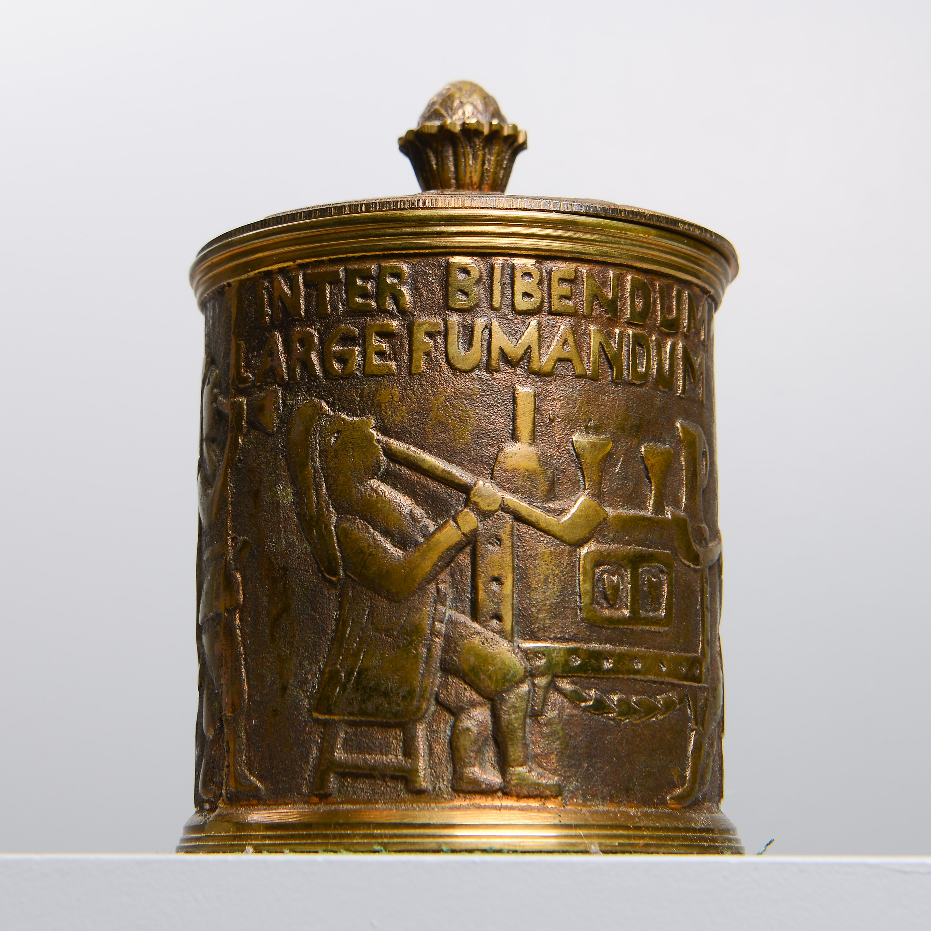 TOBAKSBURK, malm, Husqvarna Vapenfabriks AB, 1900-tal.