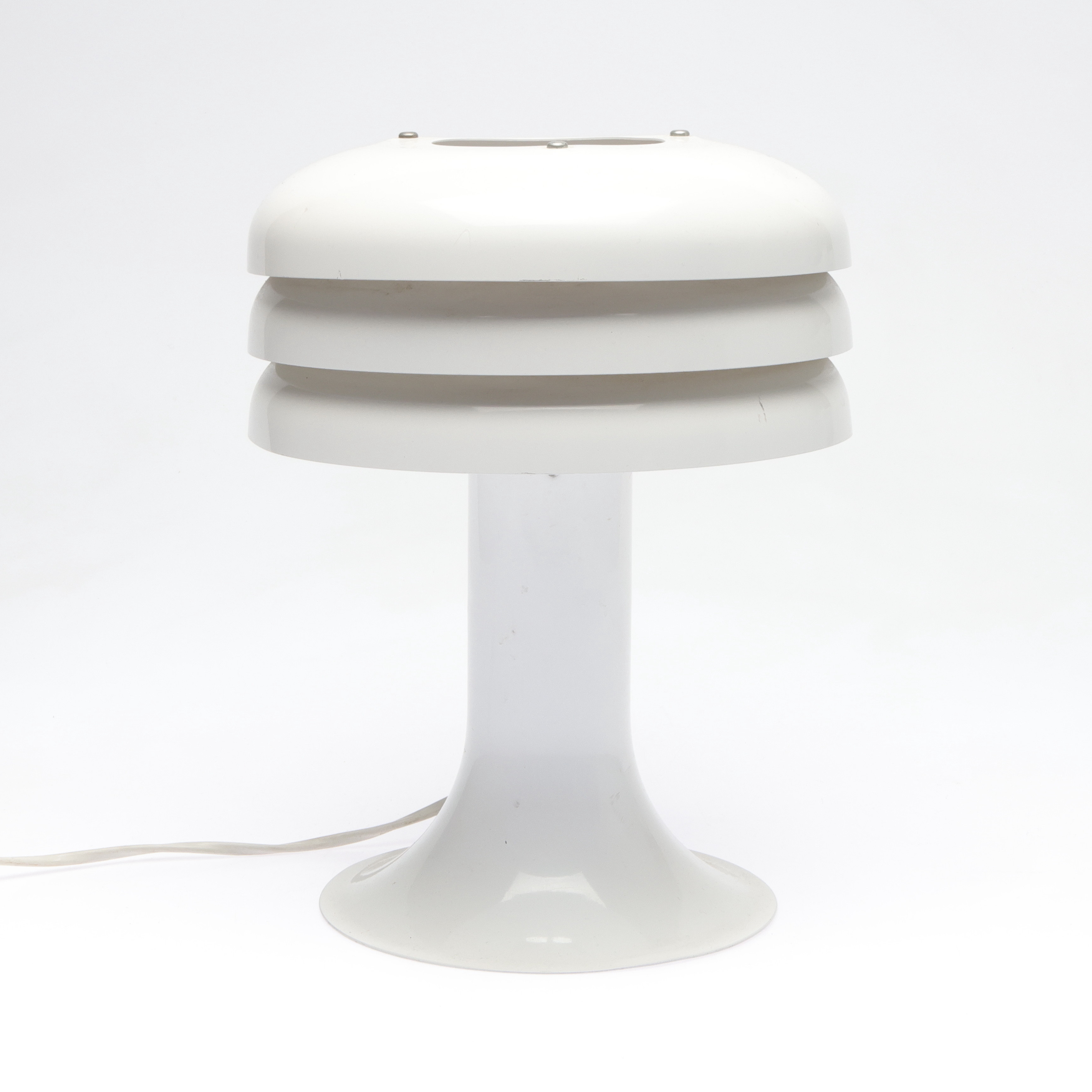 HANS-AGNE JACOBSSON. Bordslampa, BN 25, vitlackerad metall, Markaryd.