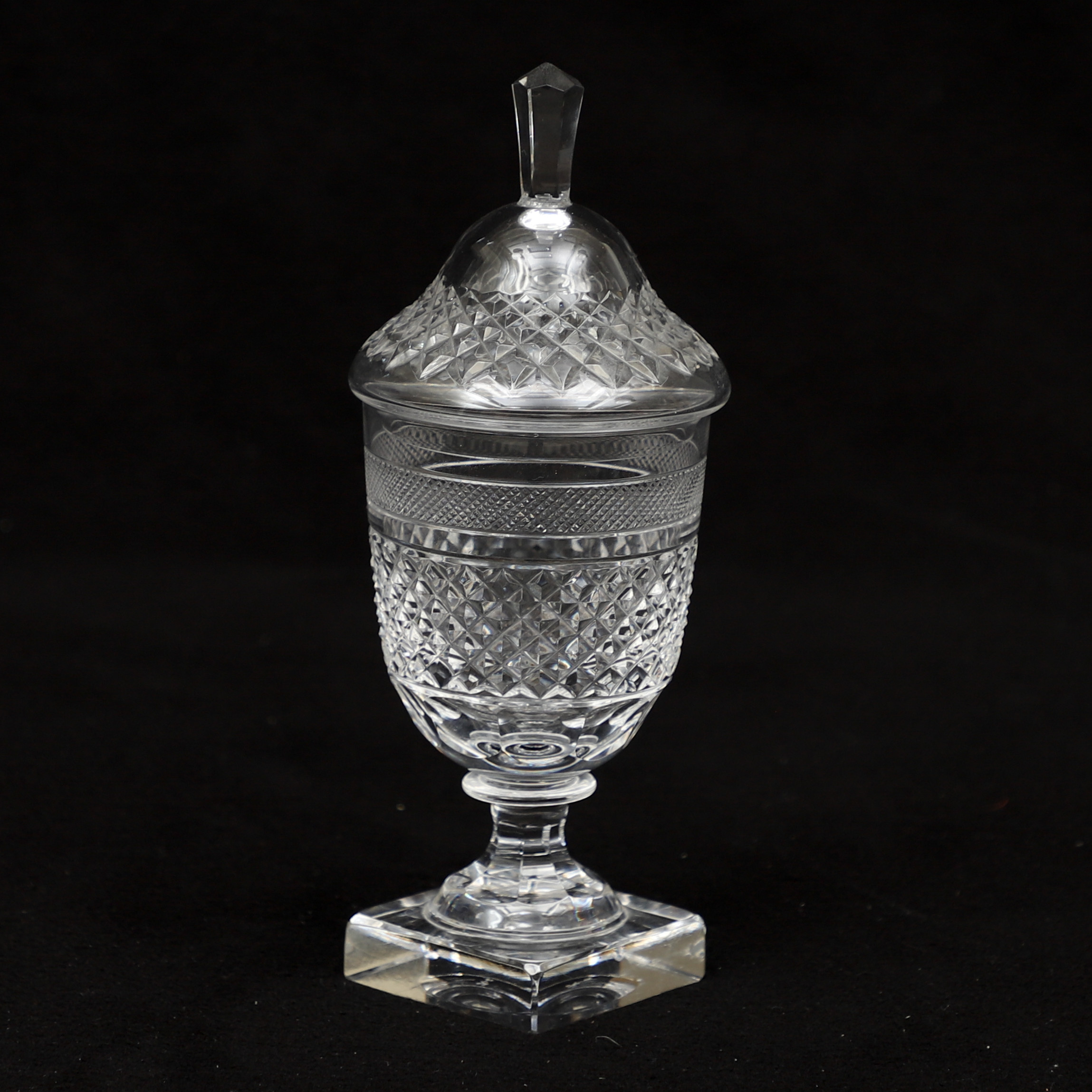 POKAL med LOCK, "Kent", Elis Bergh, Kosta, 1900-tal.