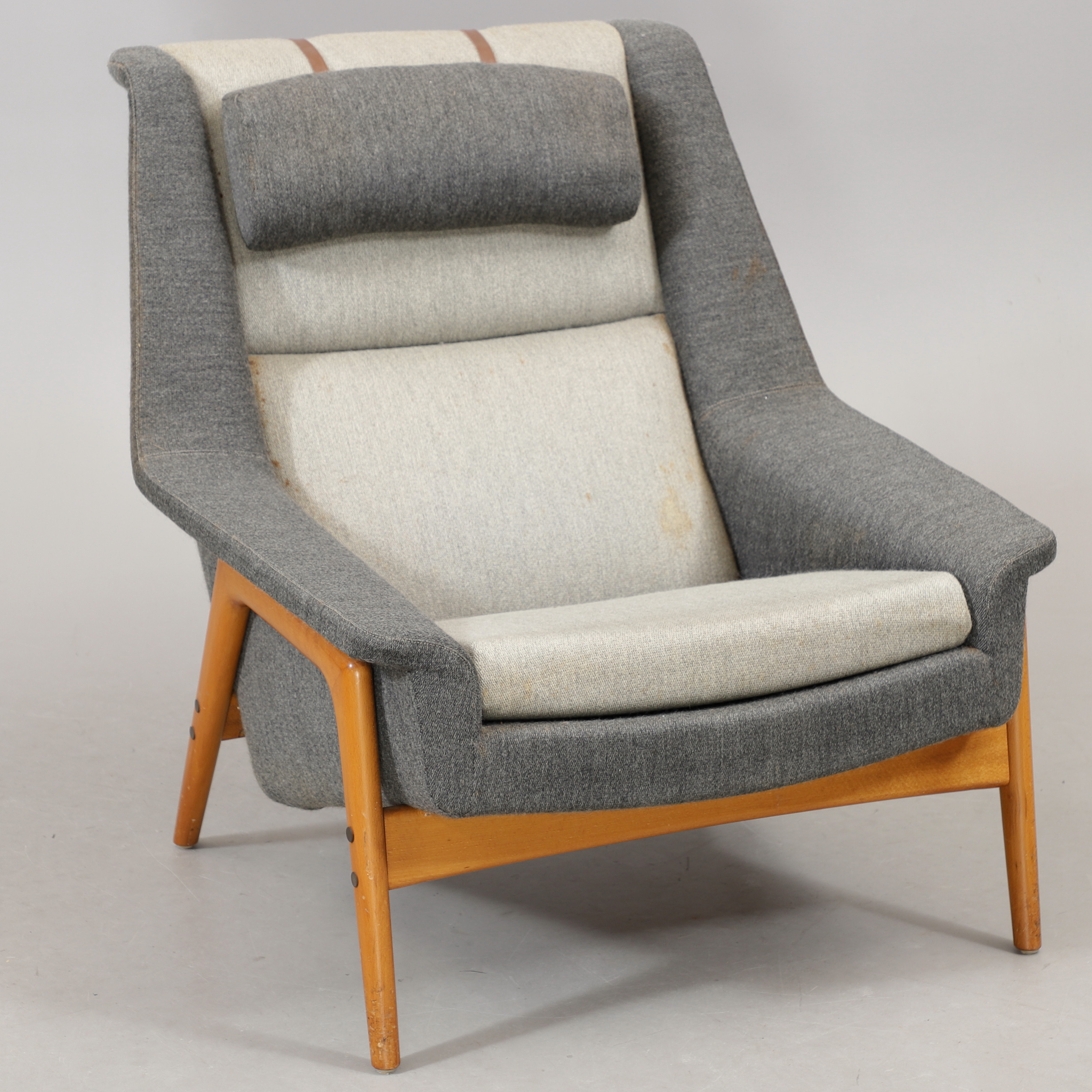 FOLKE OHLSSON. Fåtölj, "Profil", Dux, Bra Bohag, 1900-talets andra hälft.