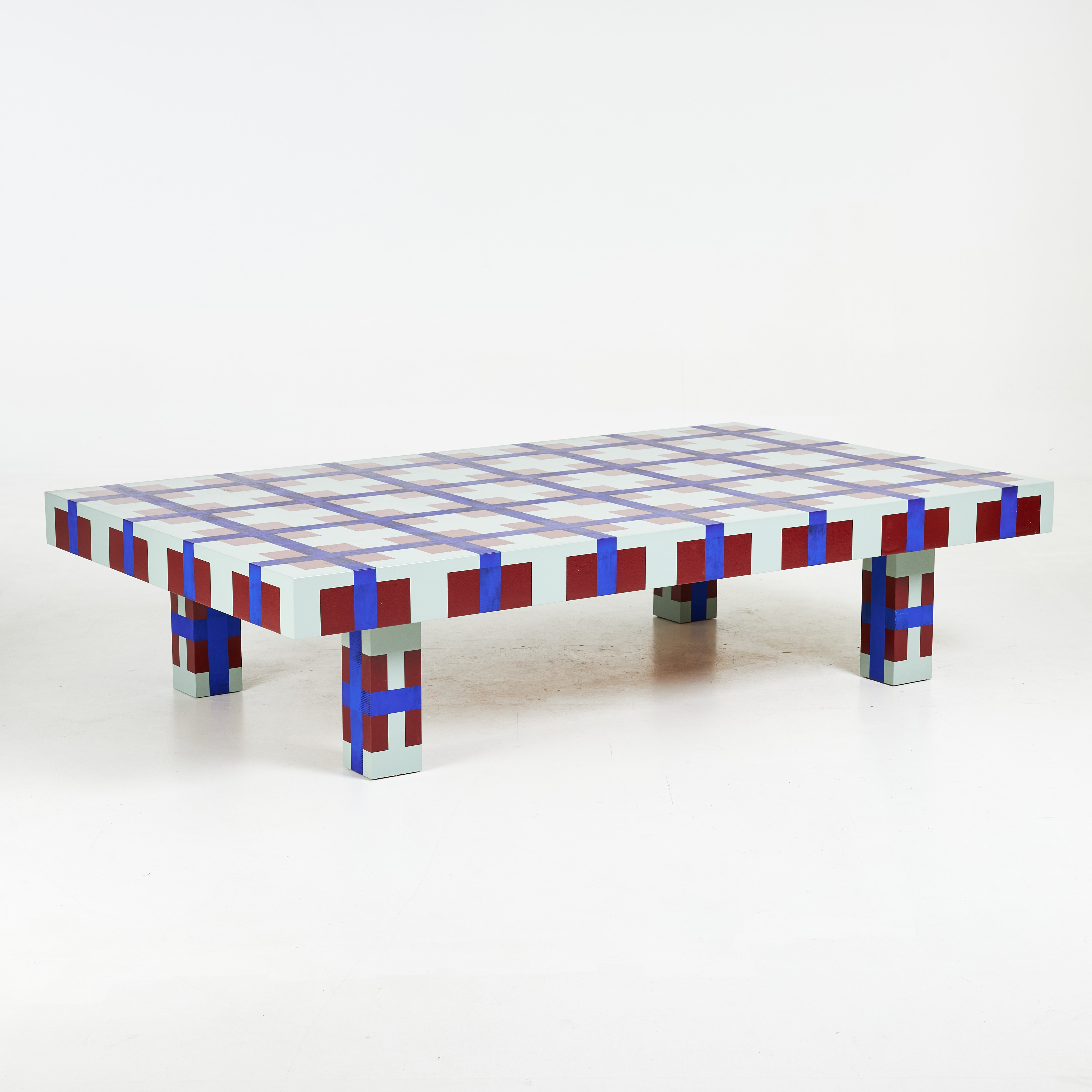 SOFFBORD. Unikat, samtida, bemålning av Evelina Kroon, signerad E. Kroon undertill, lösa ben.