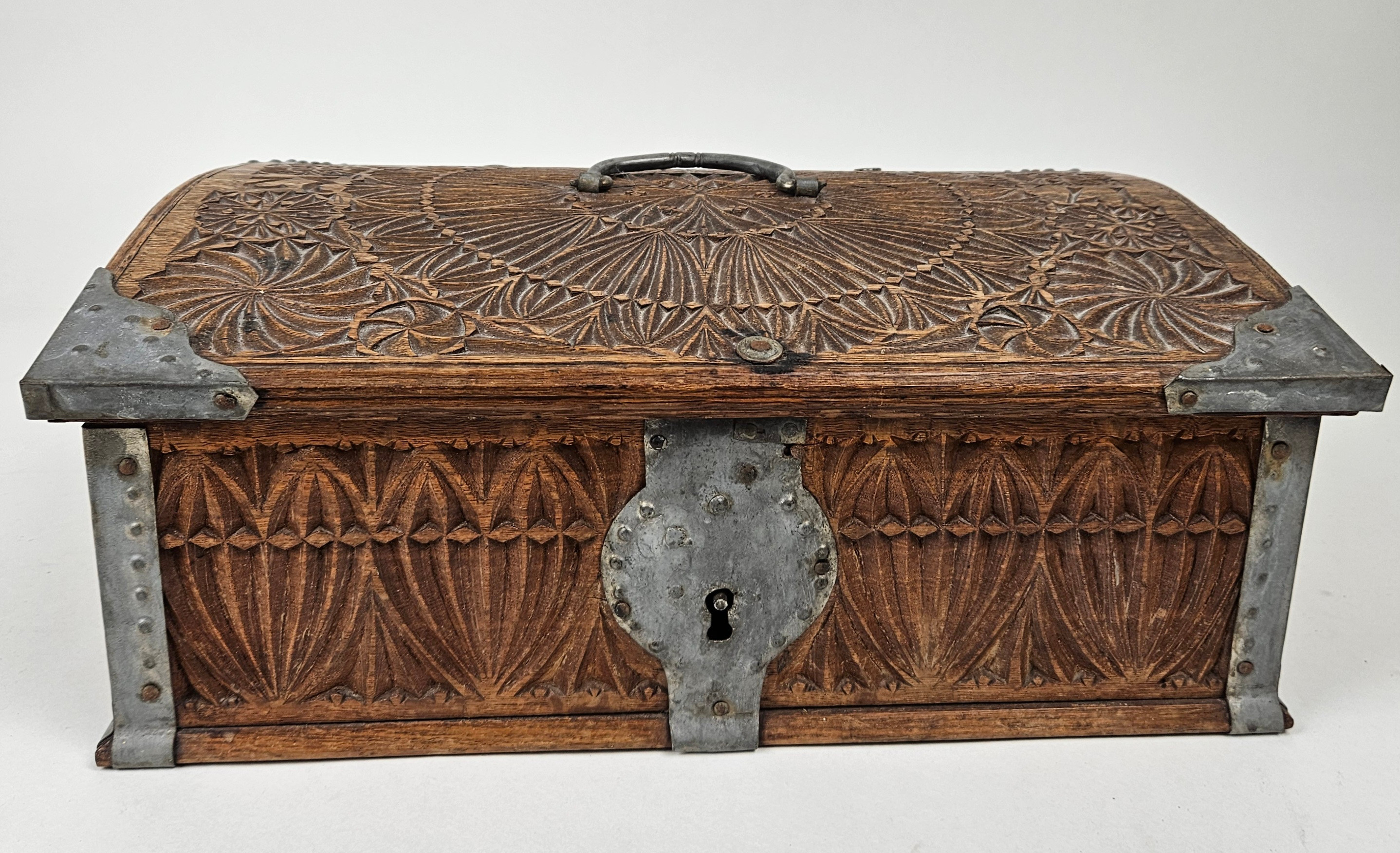 SKRIN, karvsnitt, allmoge, 1700/1800-tal.