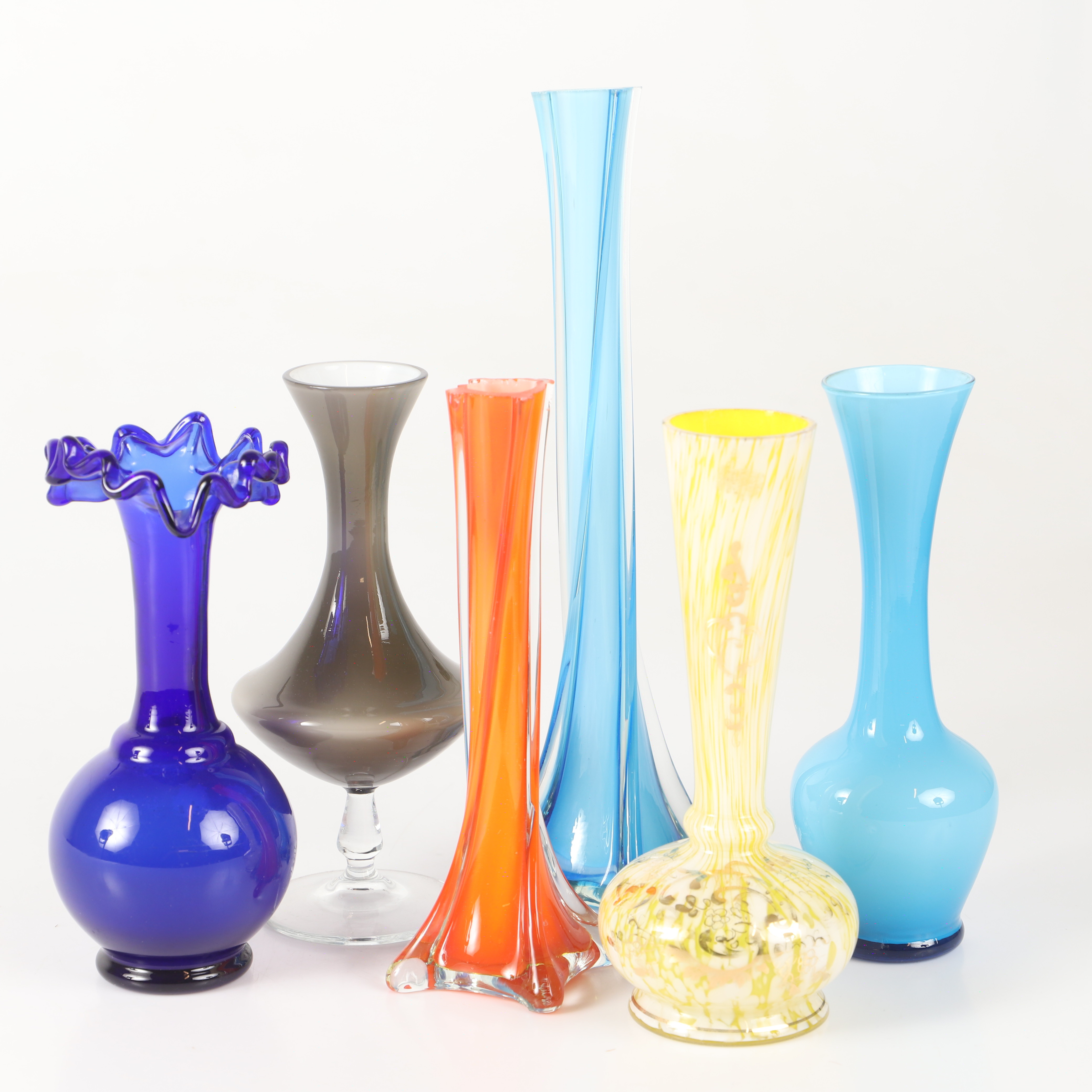VASER, 6 stycken, färgat glas, sent 1900-tal.