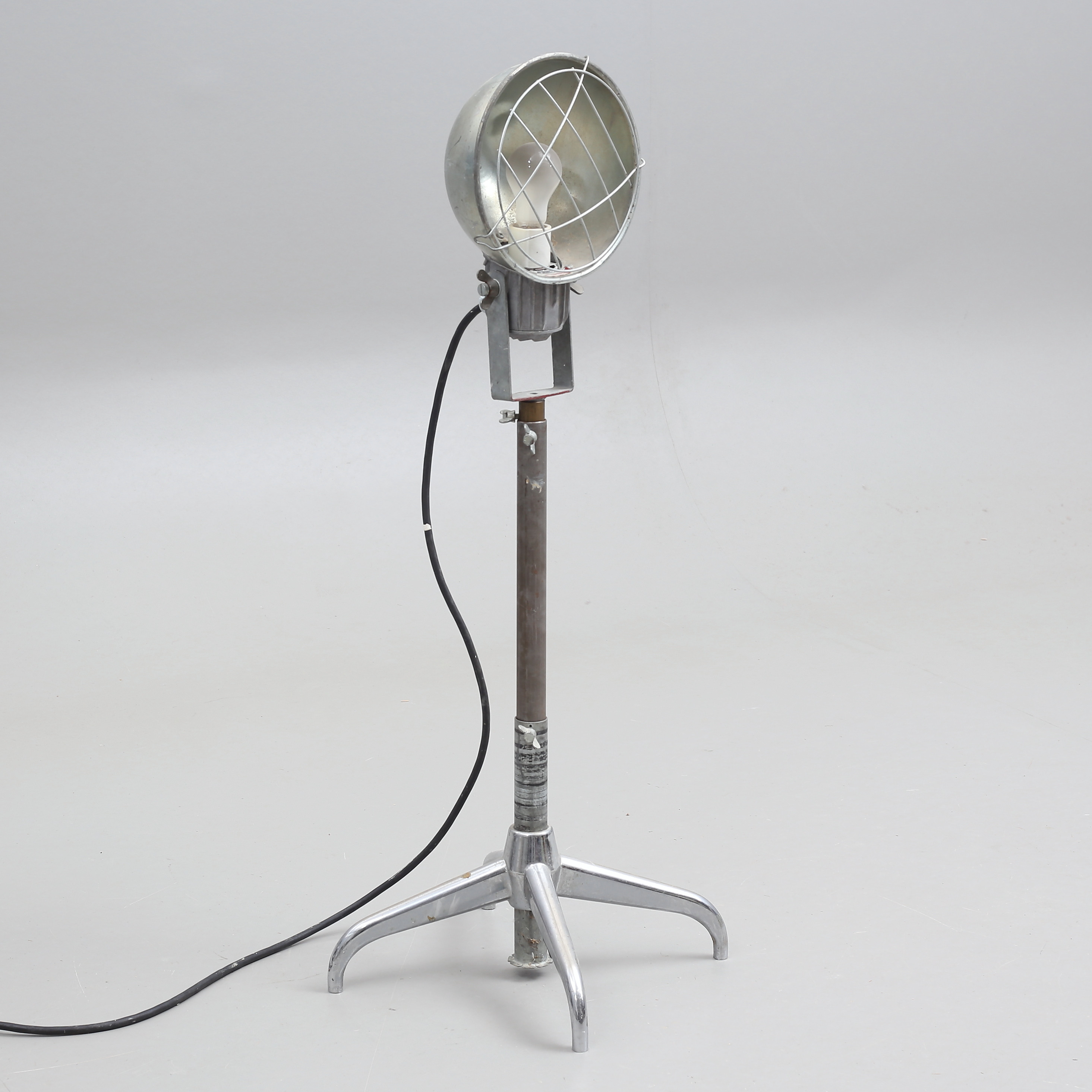 INDUSTRILAMPA, med golvstativ, AB Svenska klämlampan, Malmö.