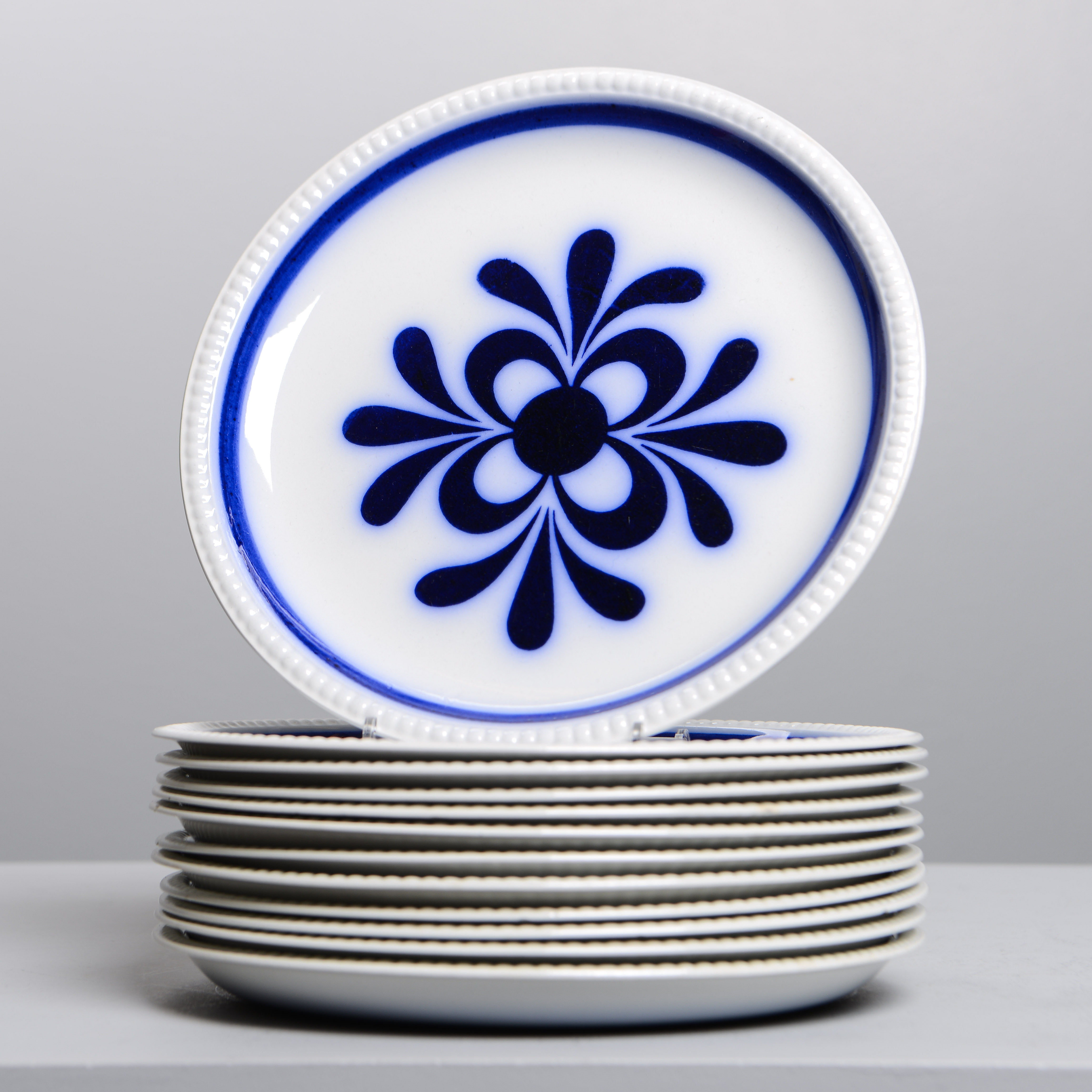 TALLRIKAR, 12 st, "Blå Blom", Upsala Ekeby.