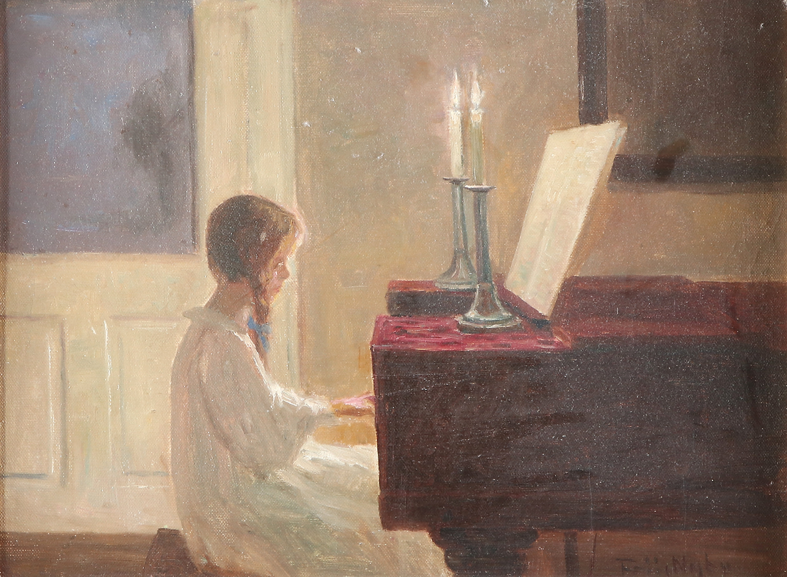 POUL FRIIS NYBO (1869-1929). Oljemålning på duk, uppklistrad på pannå. Signerad. Interiörscen med pianospelande flicka.