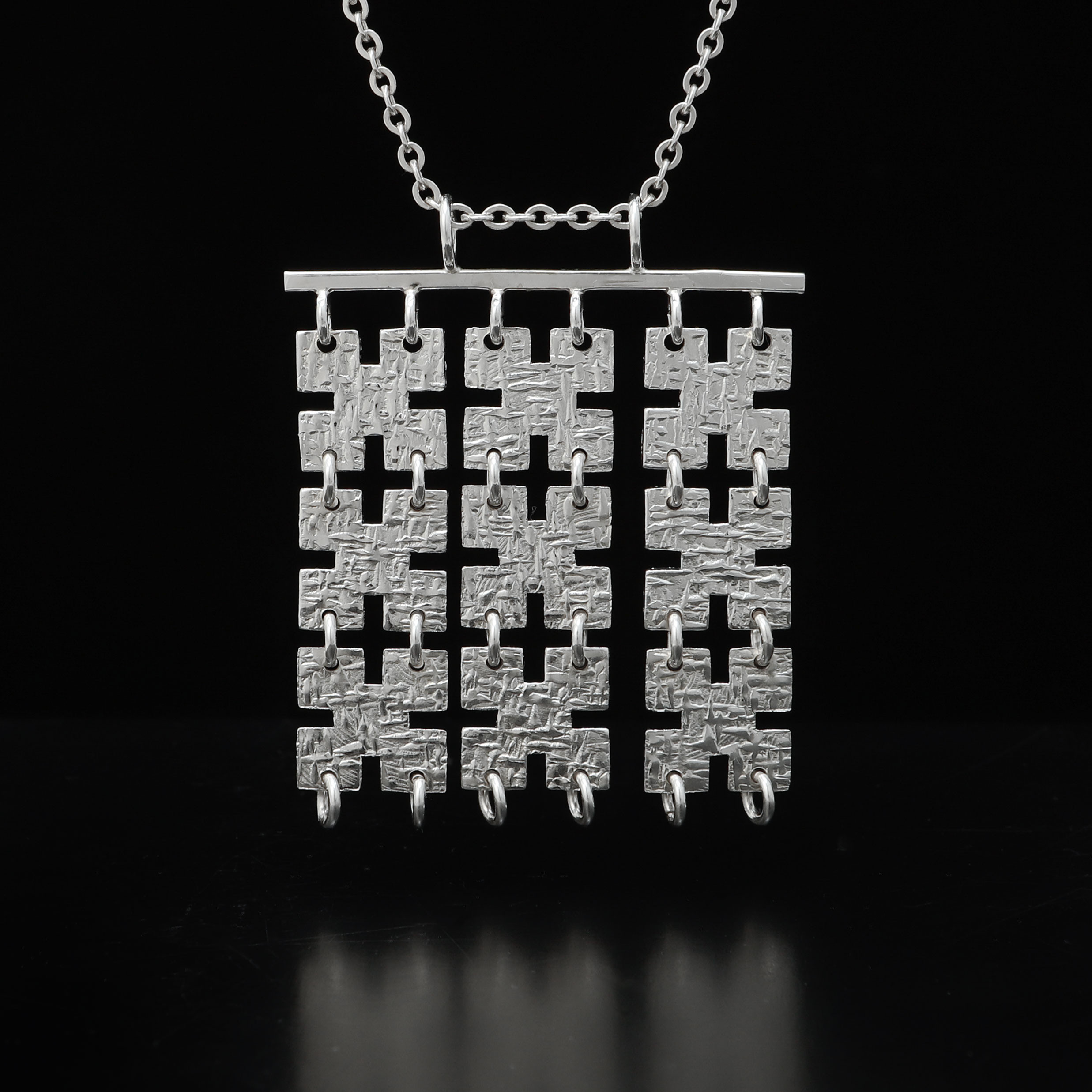 ELIS KAUPPI. Halssmycke, silver, Kupittaan Kulta, 1970.