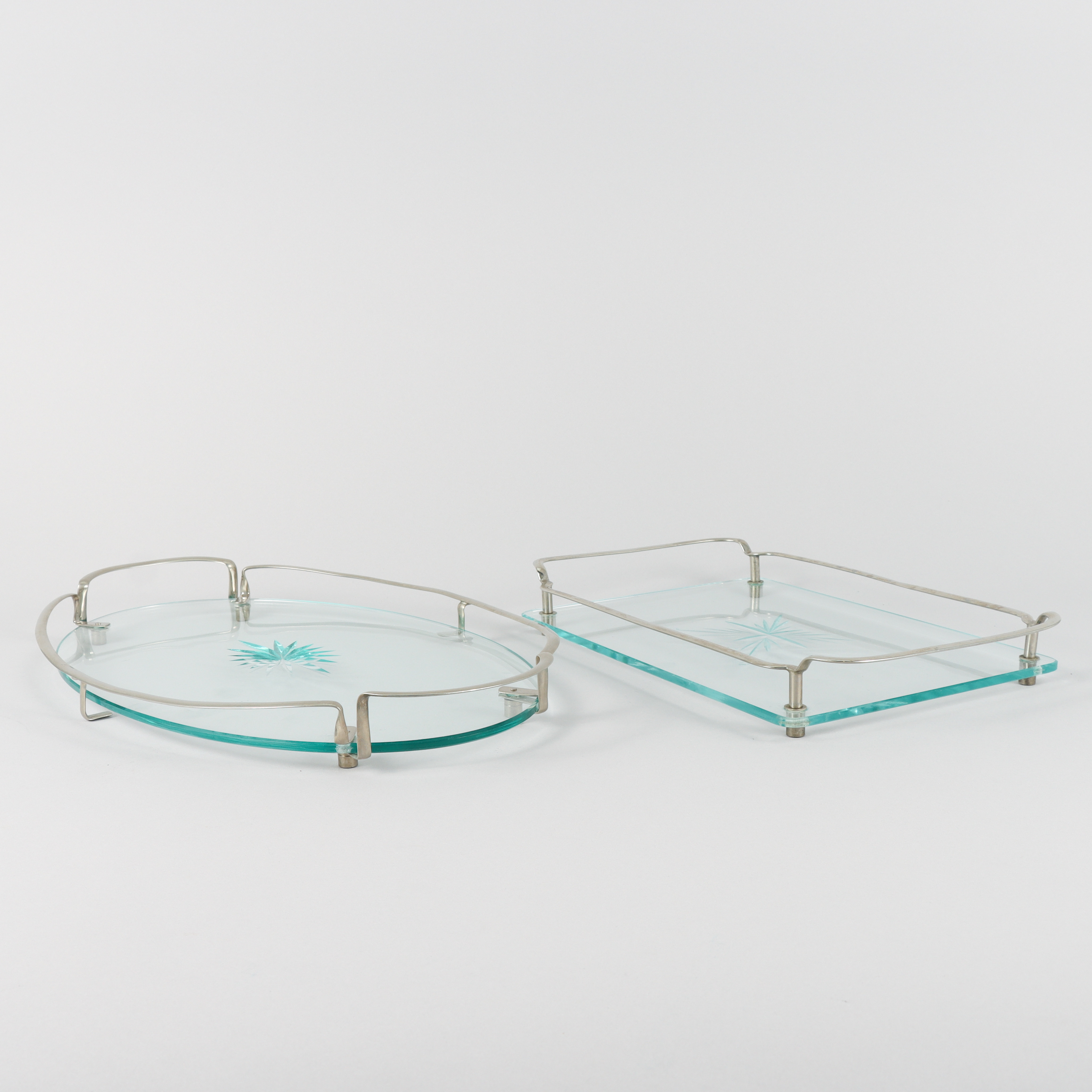 BRICKOR 2 stycken glas med metalldetaljer.