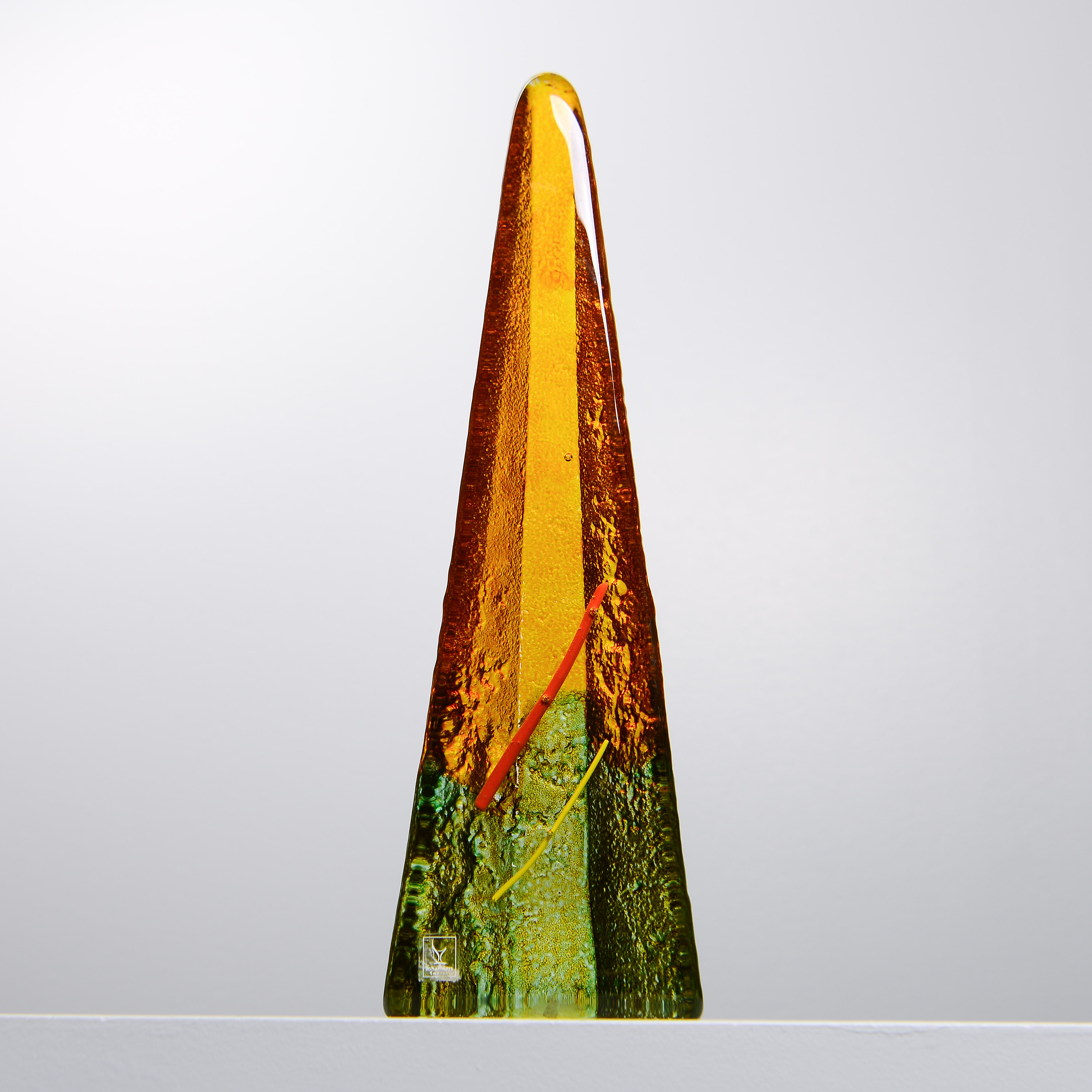 BJÖRN HULTQVIST. Obelisk, signerad, Johansfors.