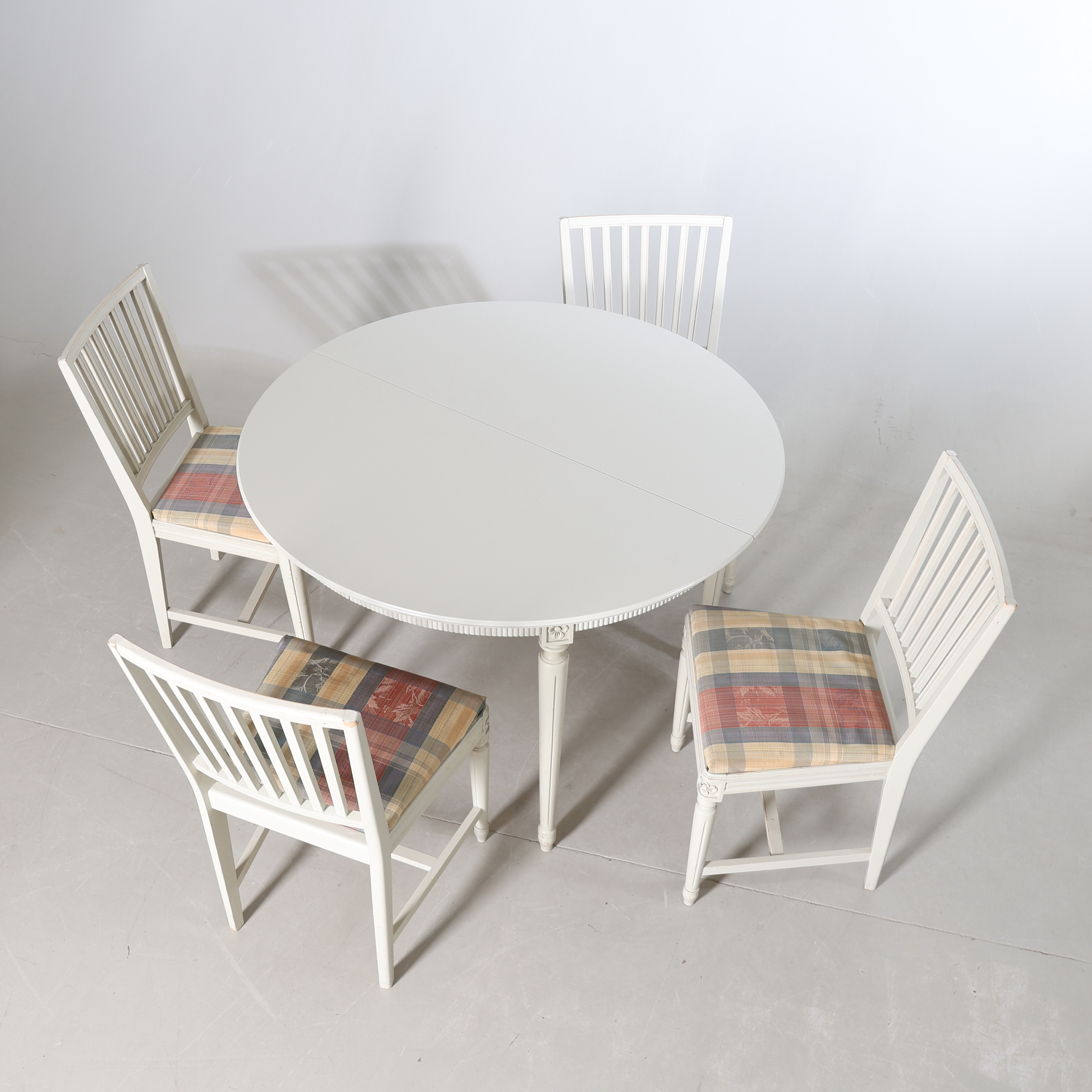 MATGRUPP, 5 delar, gustaviansk stil, 1900-tal.