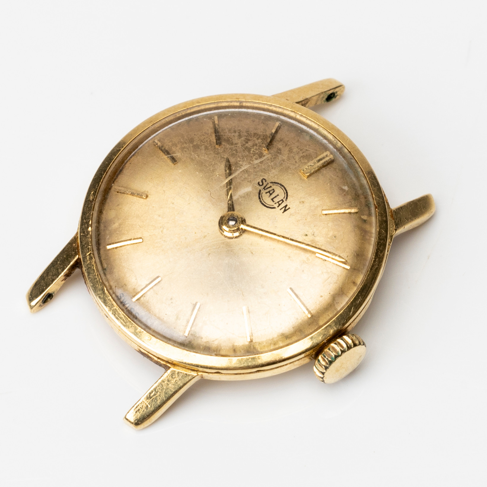 SVALAN. Armbandsur, manuell, boett av 18K guld.