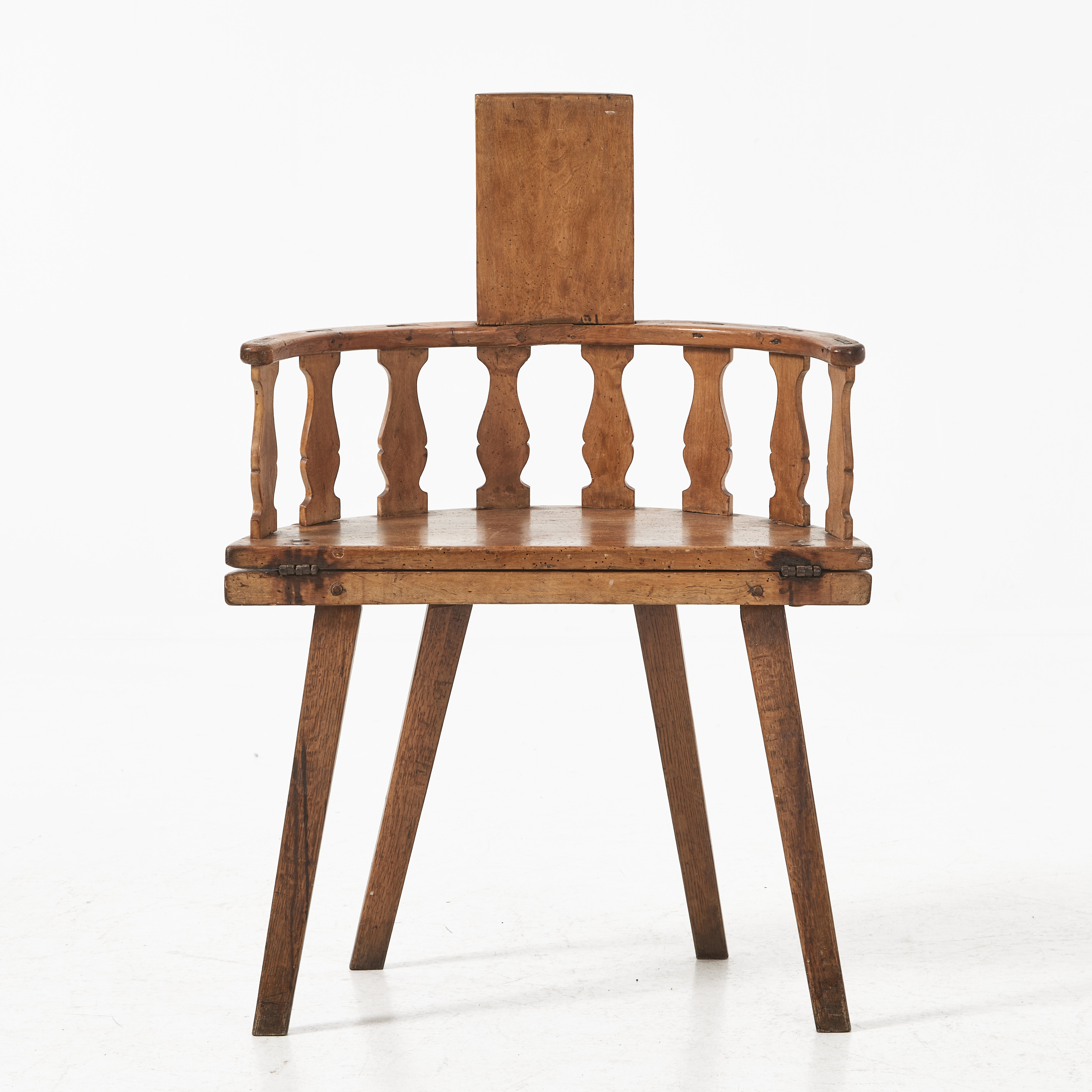 STOL, sk vändstol, 1800-tal, genombruten rygg med profilerade balusterformationer, beslag i smide.