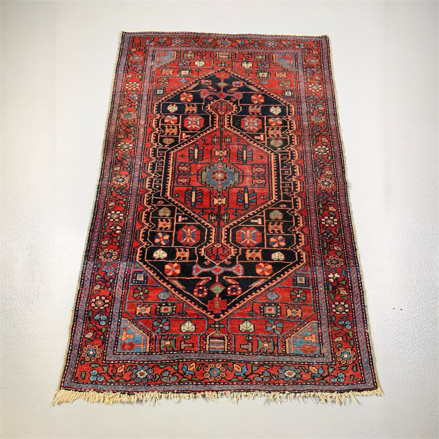 ORIENTMATTA, semiantik/antik, Tuiserkan, Hamadanprovinsen, handknuten, ca 193x126 cm.