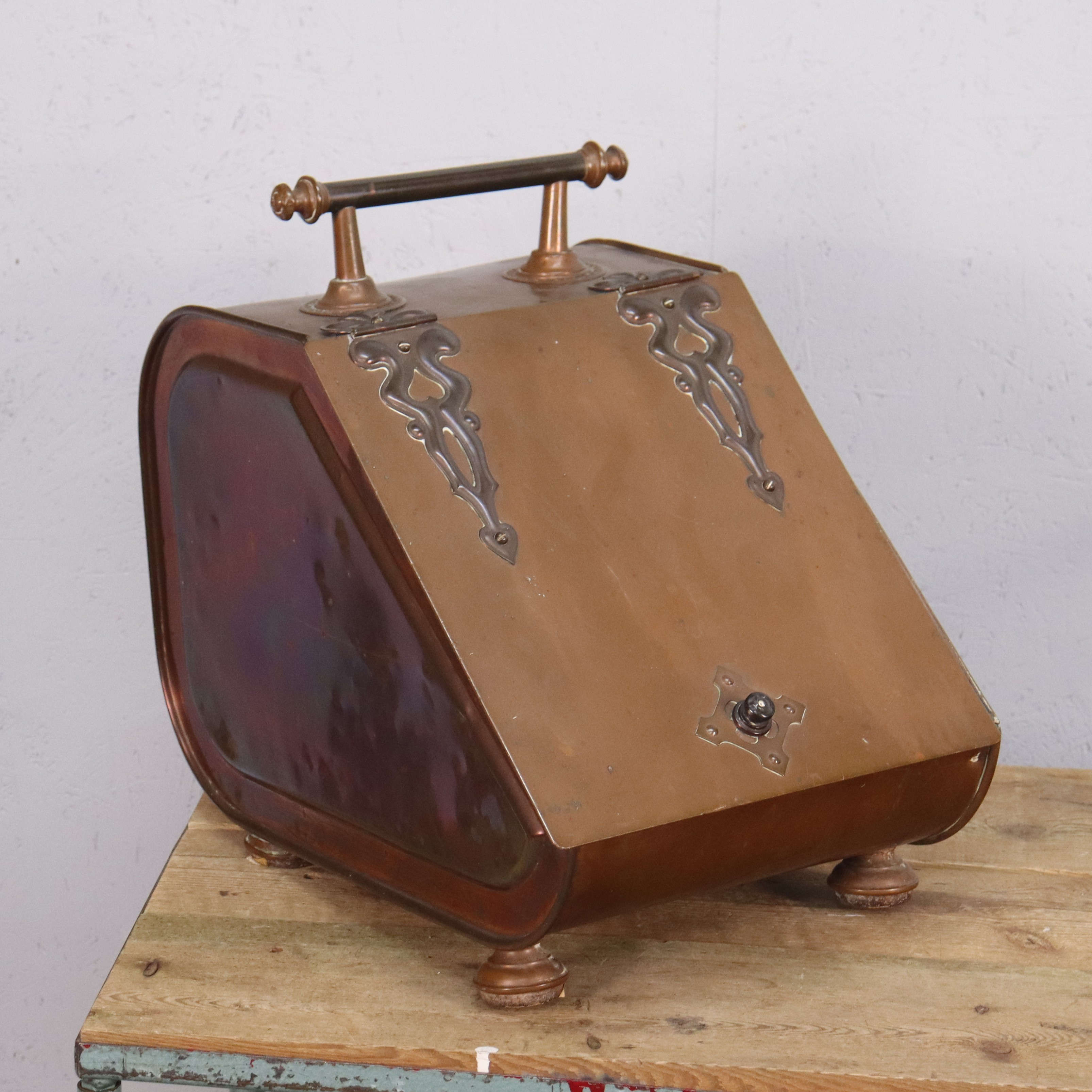 KOLBOX -/HÄMTARE, England, koppar, 1800/1900-tal.