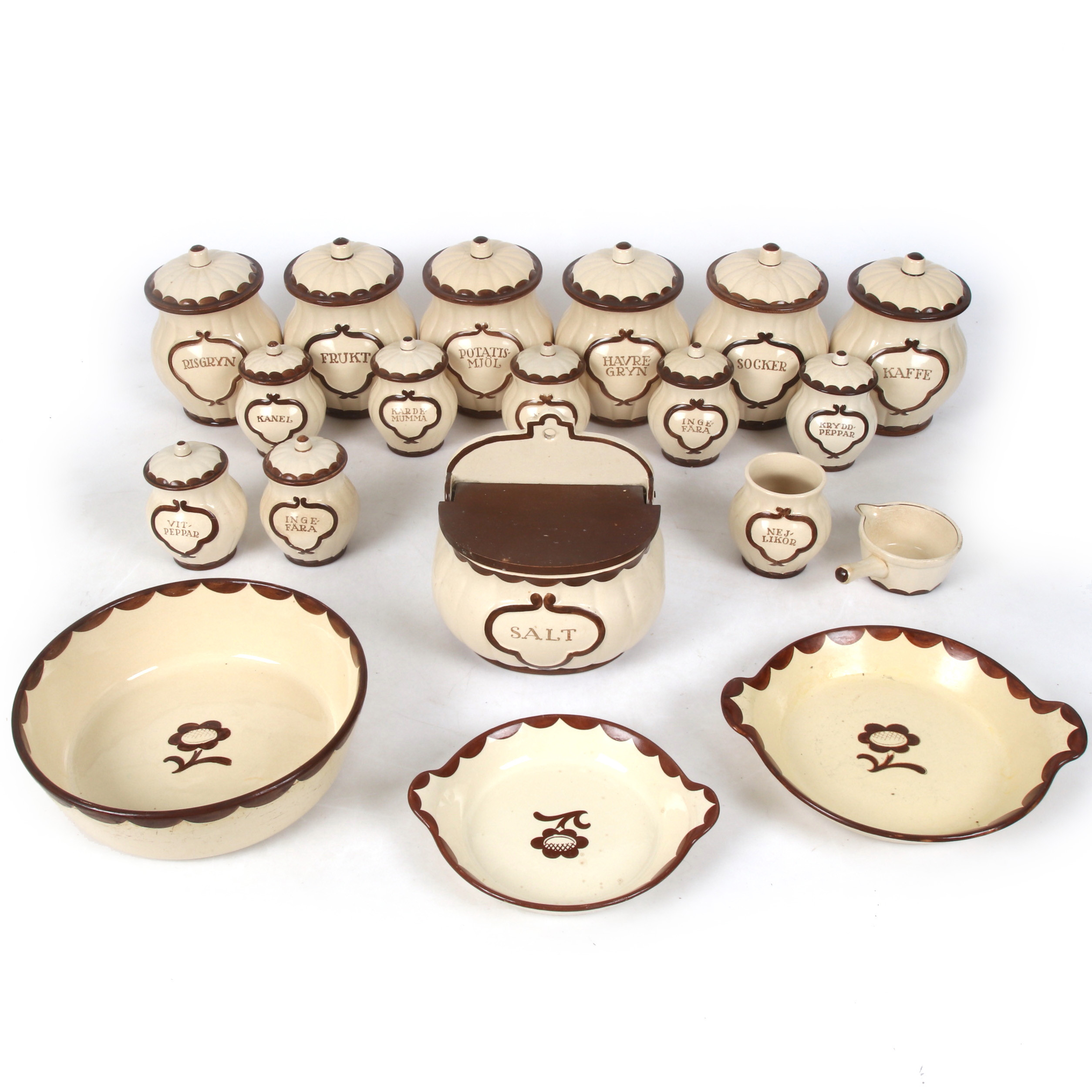 WILHELM KÅGE. Speceriburkar/skålfat, 19 delar, flintgods, Gustavsberg. 1900-talets första hälft.