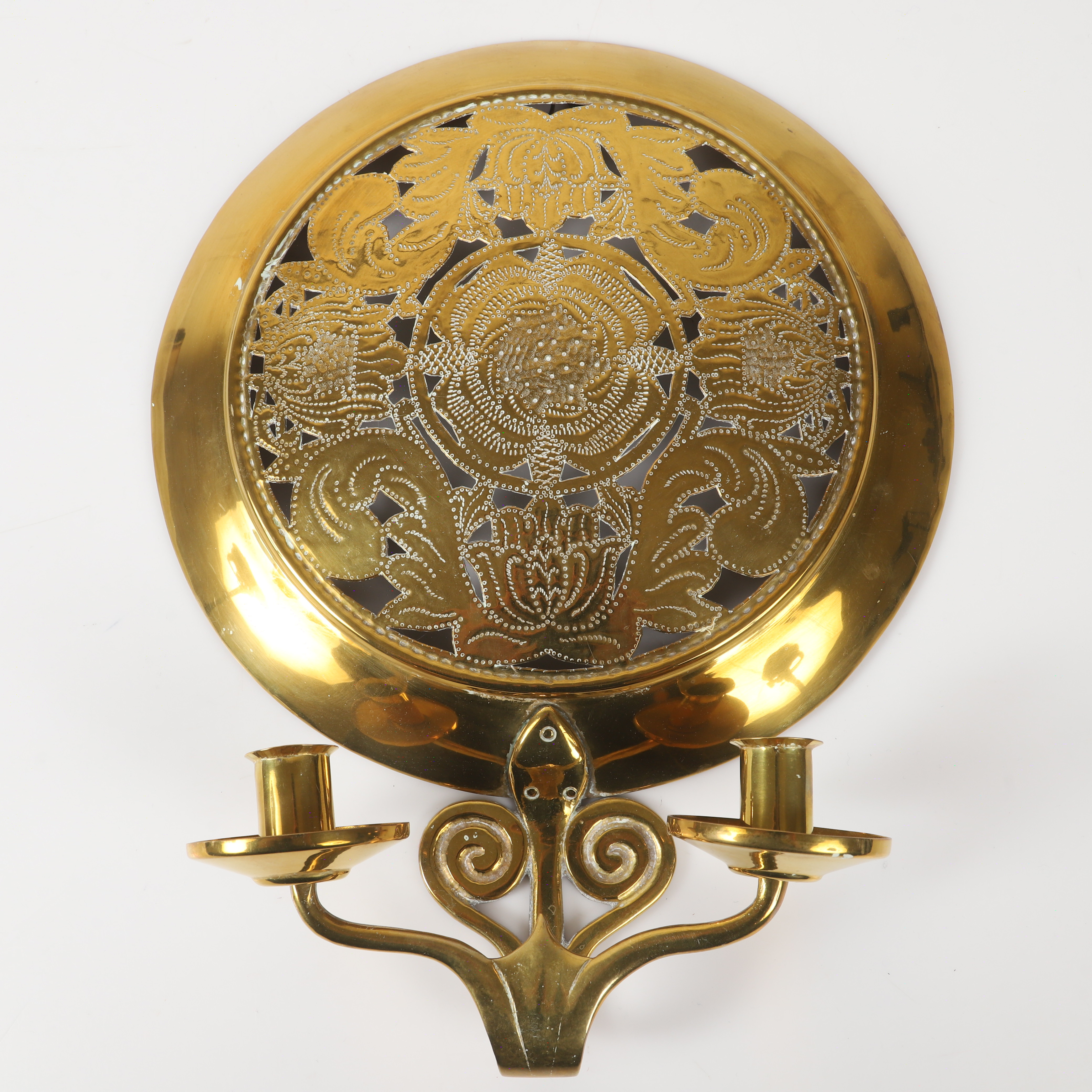 VÄGGLAMPETT, 2-armad, med genombruten dekor, orientalisk stil, mässing, 1900-tal.