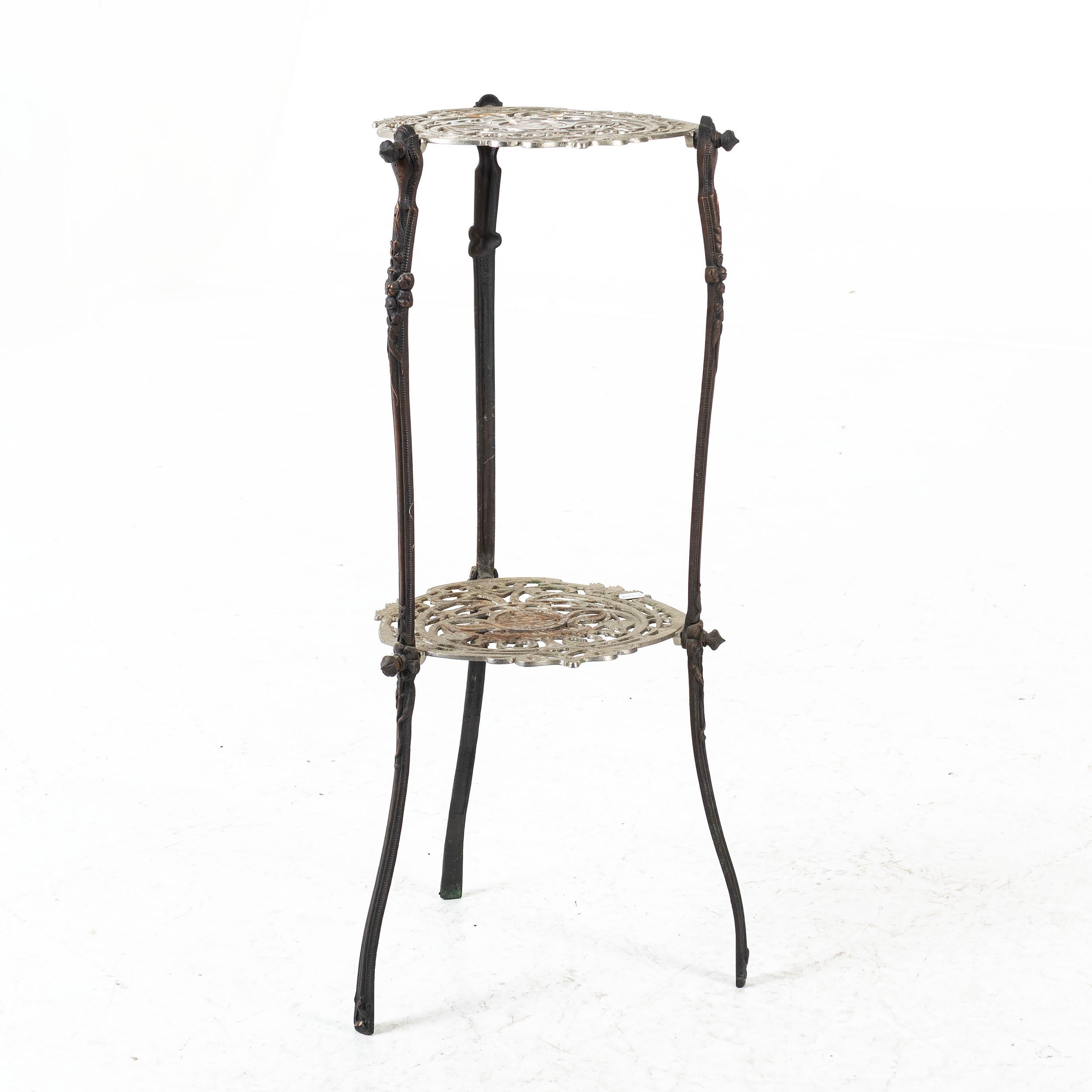 PIEDESTAL, vitmetall, jugend, 1900 - talets första hälft.