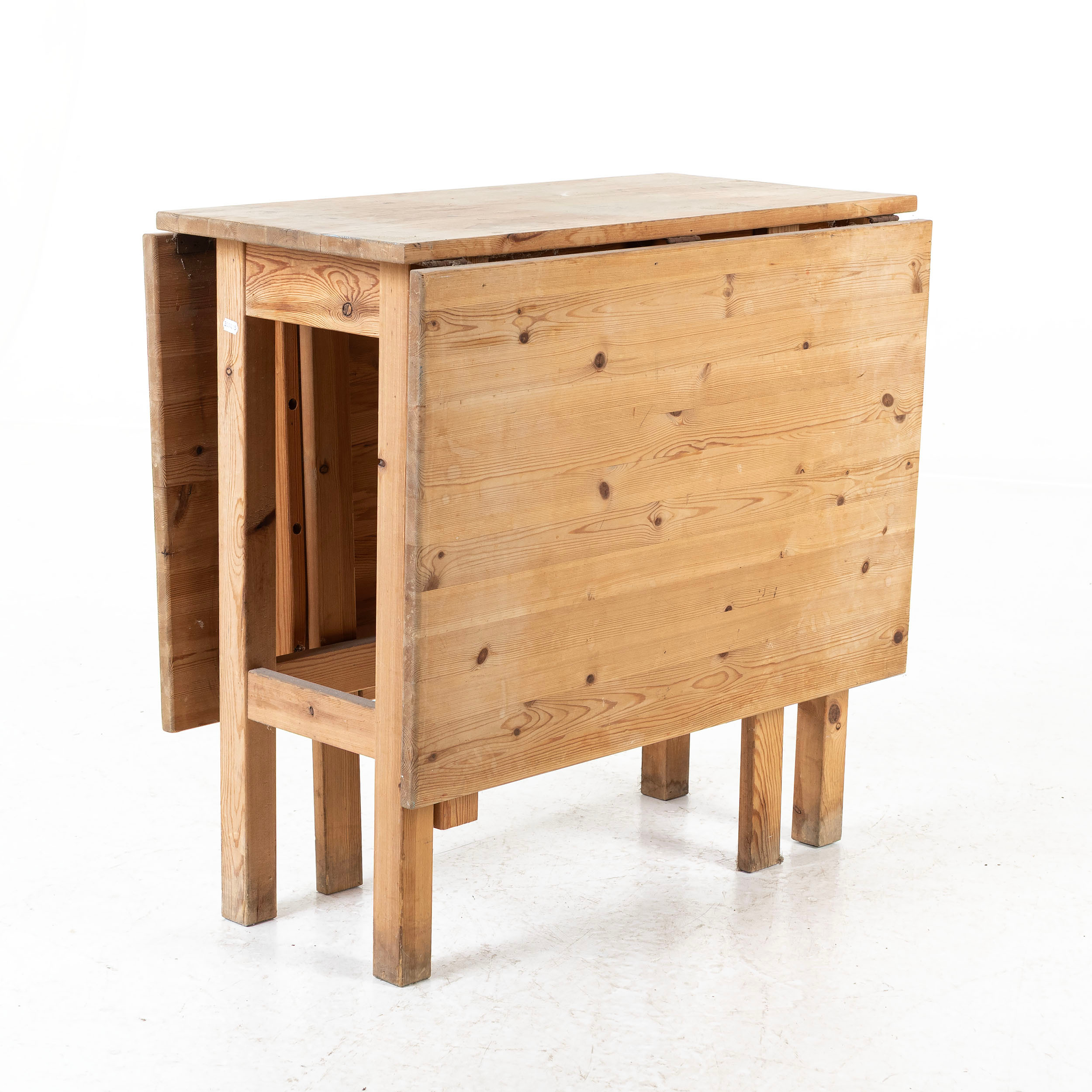 BORD, s.k klaffbord, 1900 - talets andra hälft.