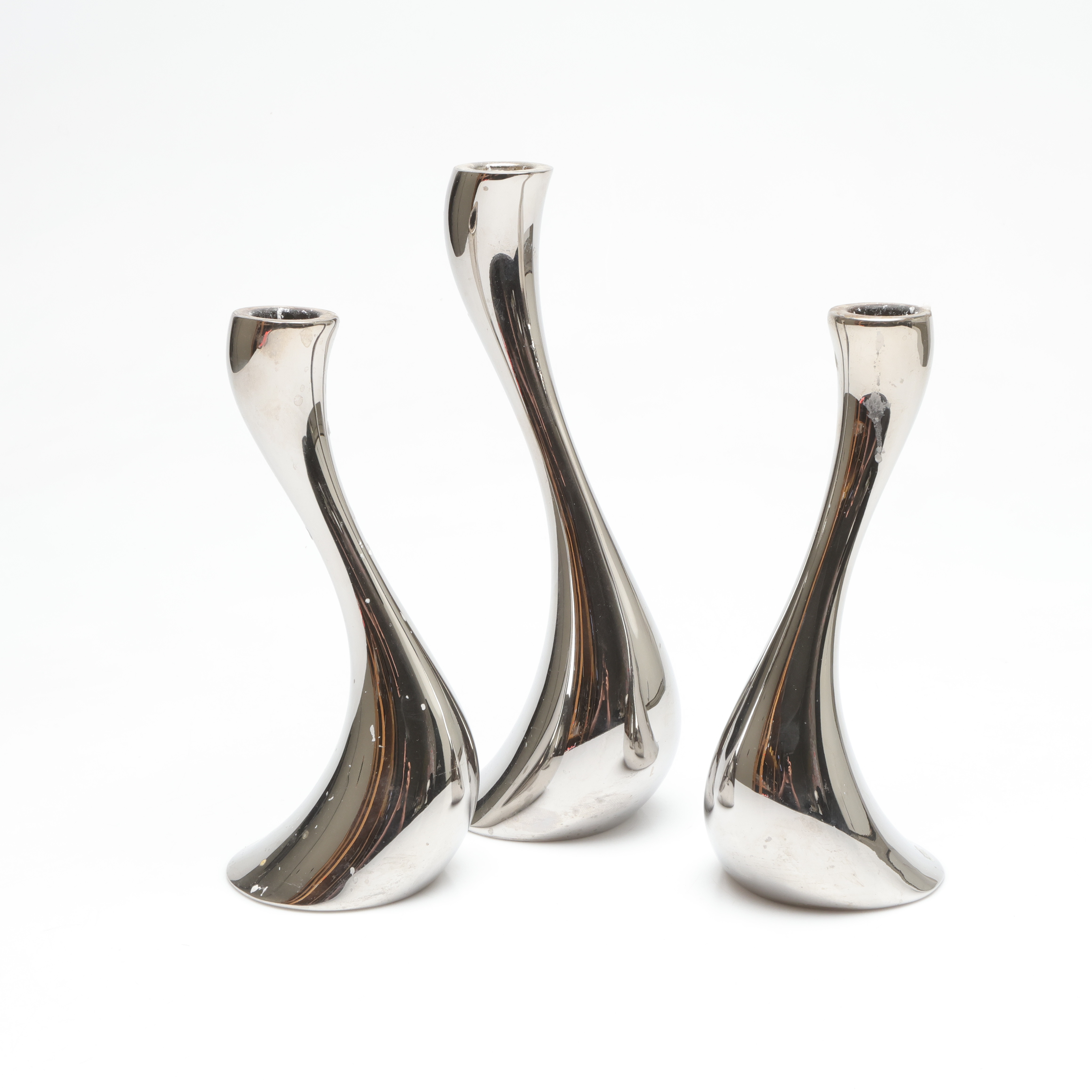 GEORG JENSEN. "Cobra", ljusstakar, 3 st, vitmetall.