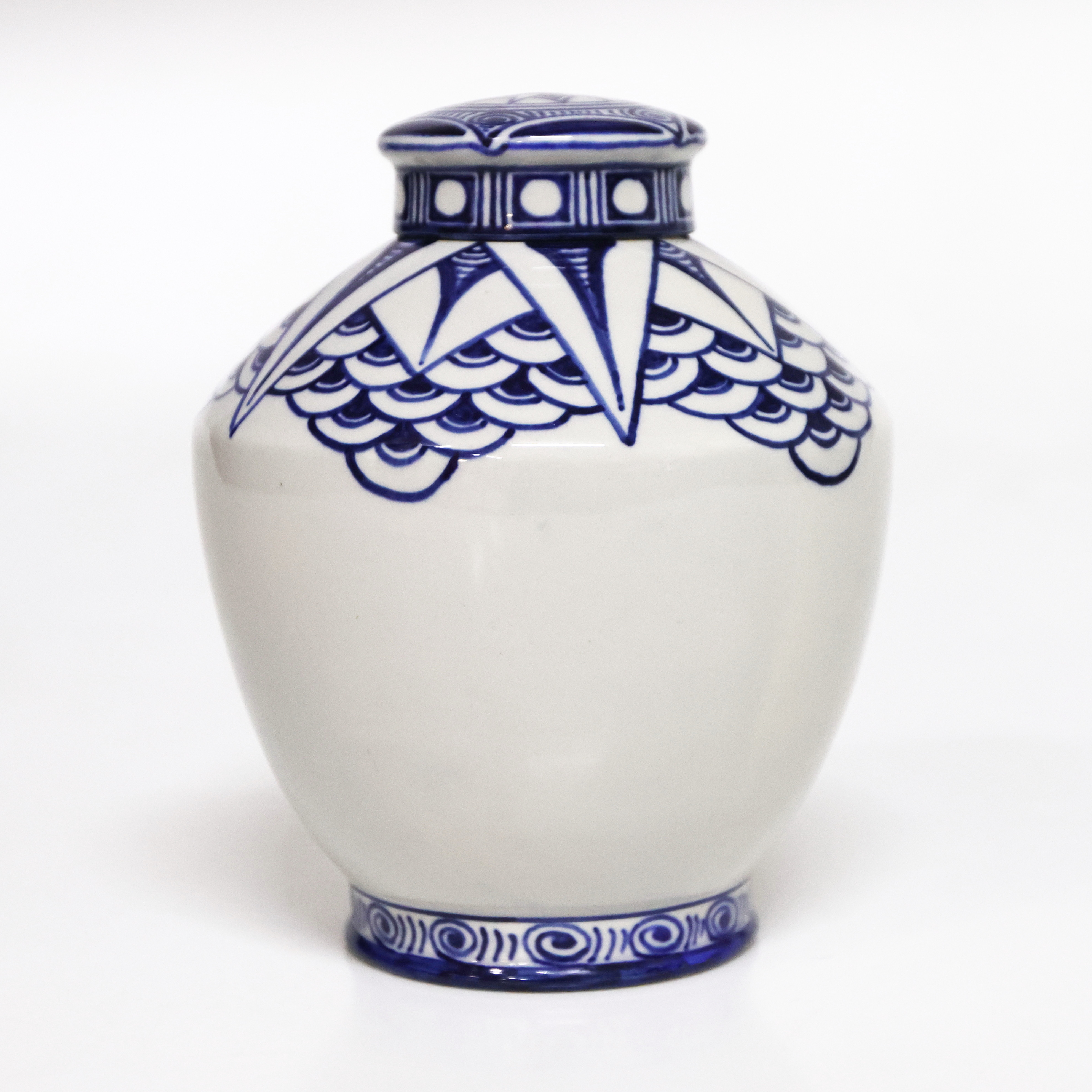 LOCKURNA, porslin, Jugend, Rörstrand, signerad och daterad 1915.