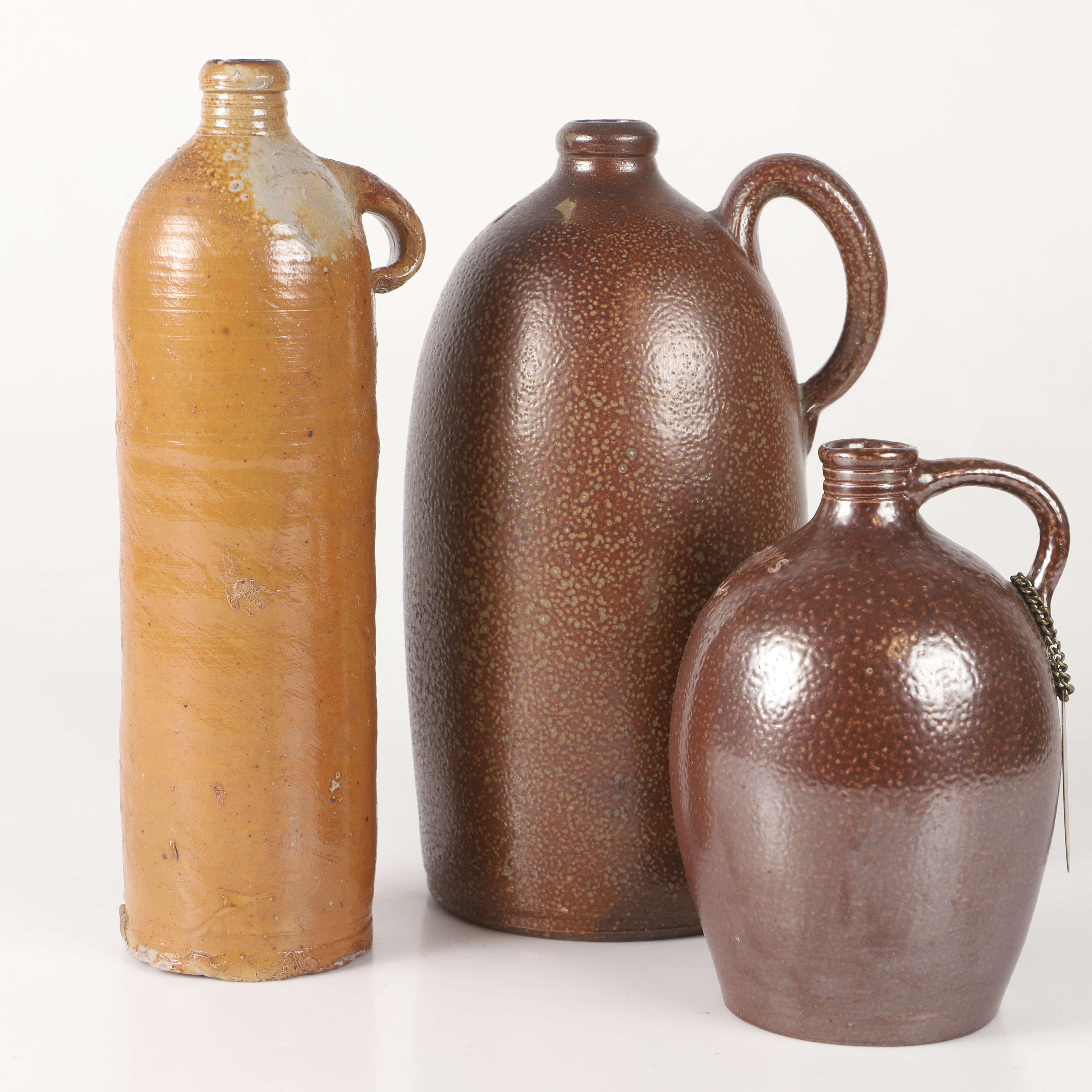 KRUS, 3 stycken, glaserad keramik, 1900-tal.