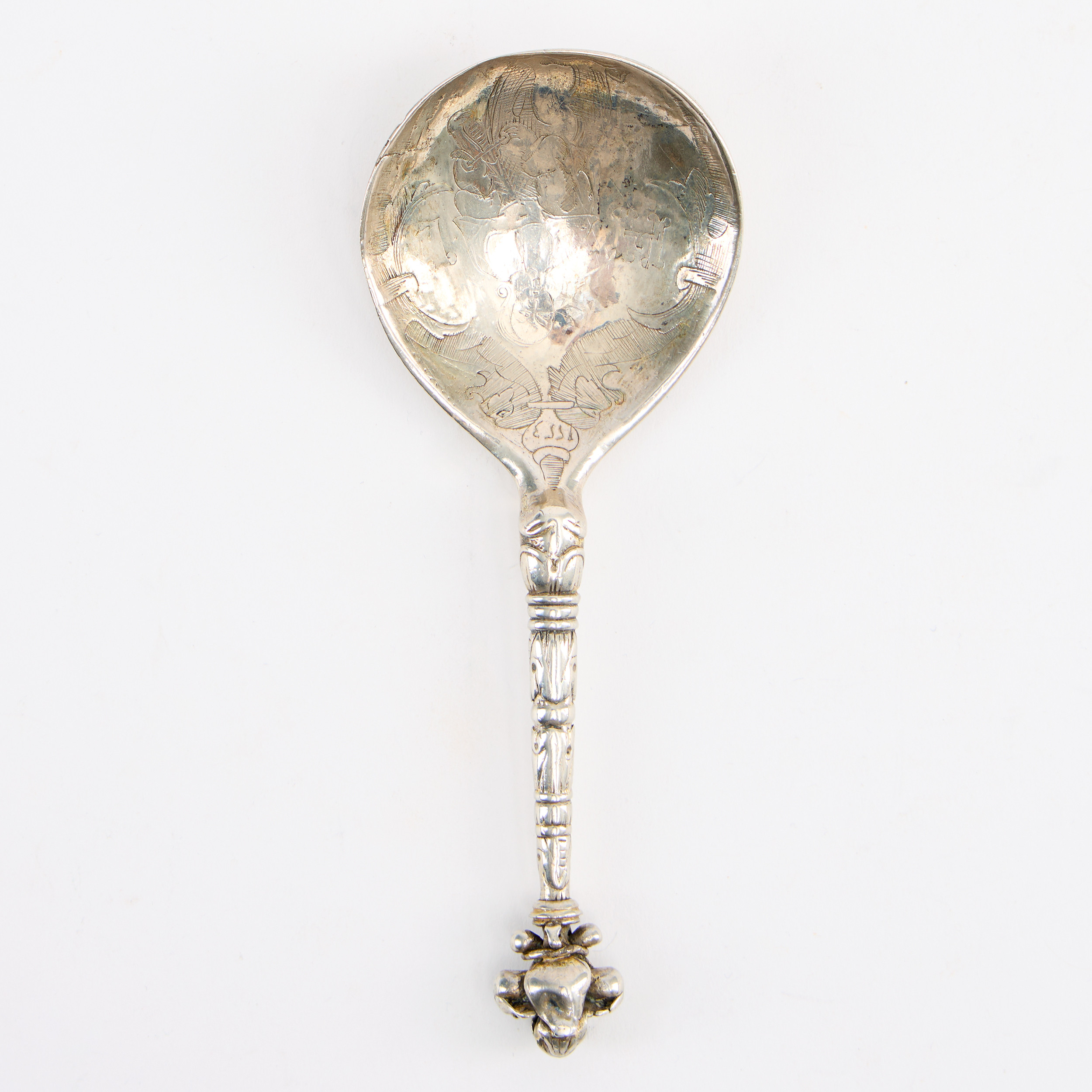BRÄNNVINSSKED. Nordisk renässans, silver, bär datering 1553.