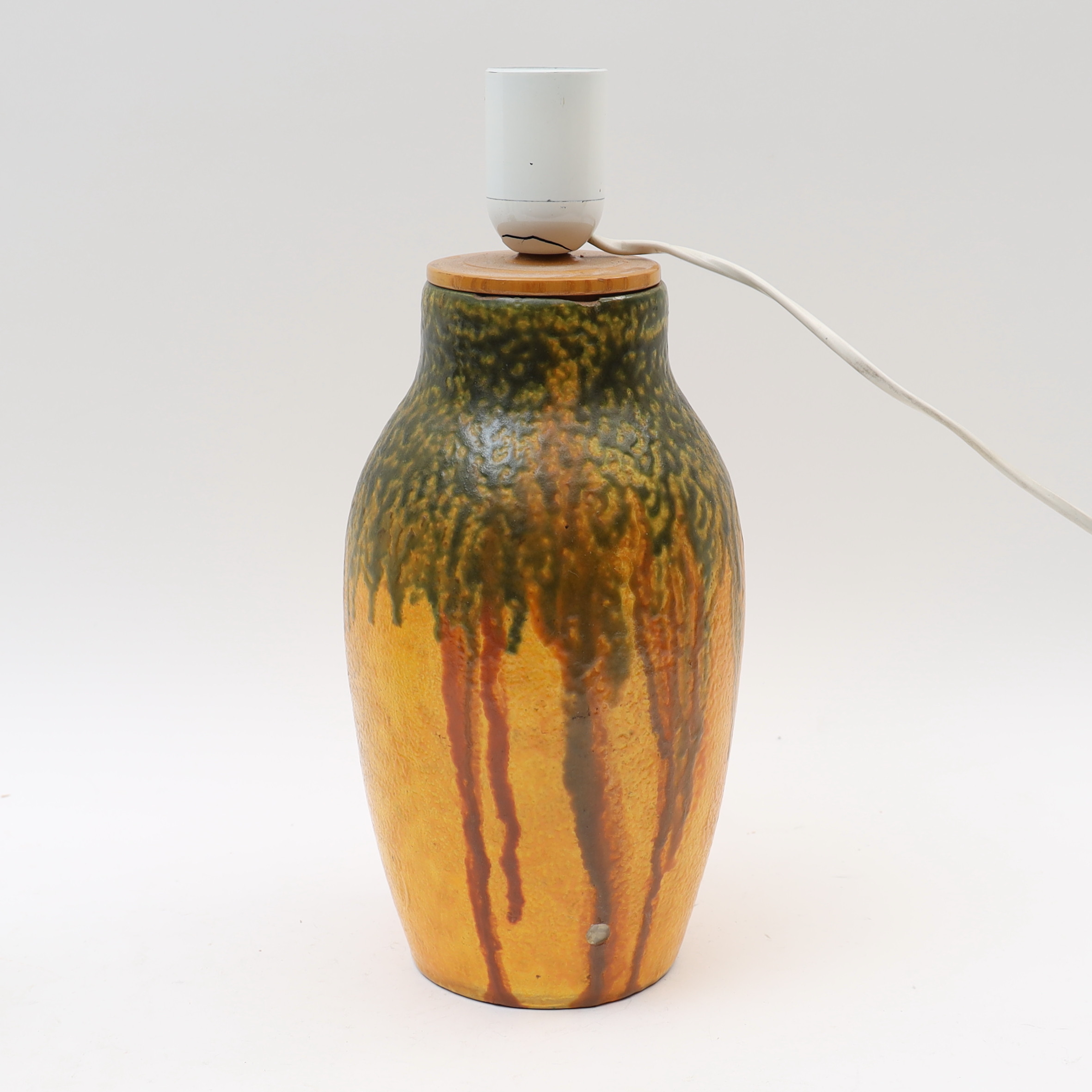 BORDSLAMPA, jugend, tidigt 1900-tal.