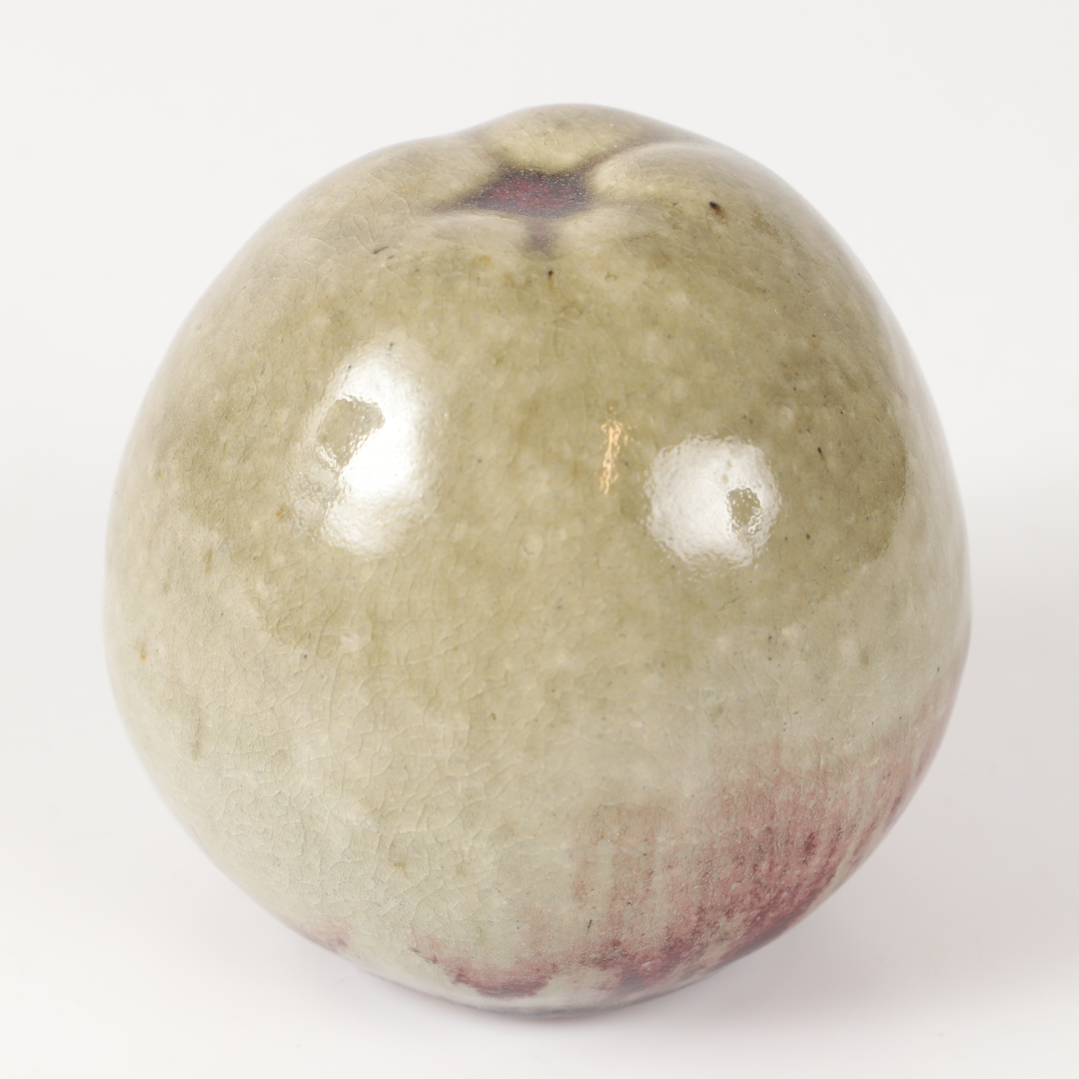 ULLA & GUSTAV KRAITZ. Skulptur, äpple, stengods, Fogdarp, signerad Kraitz.