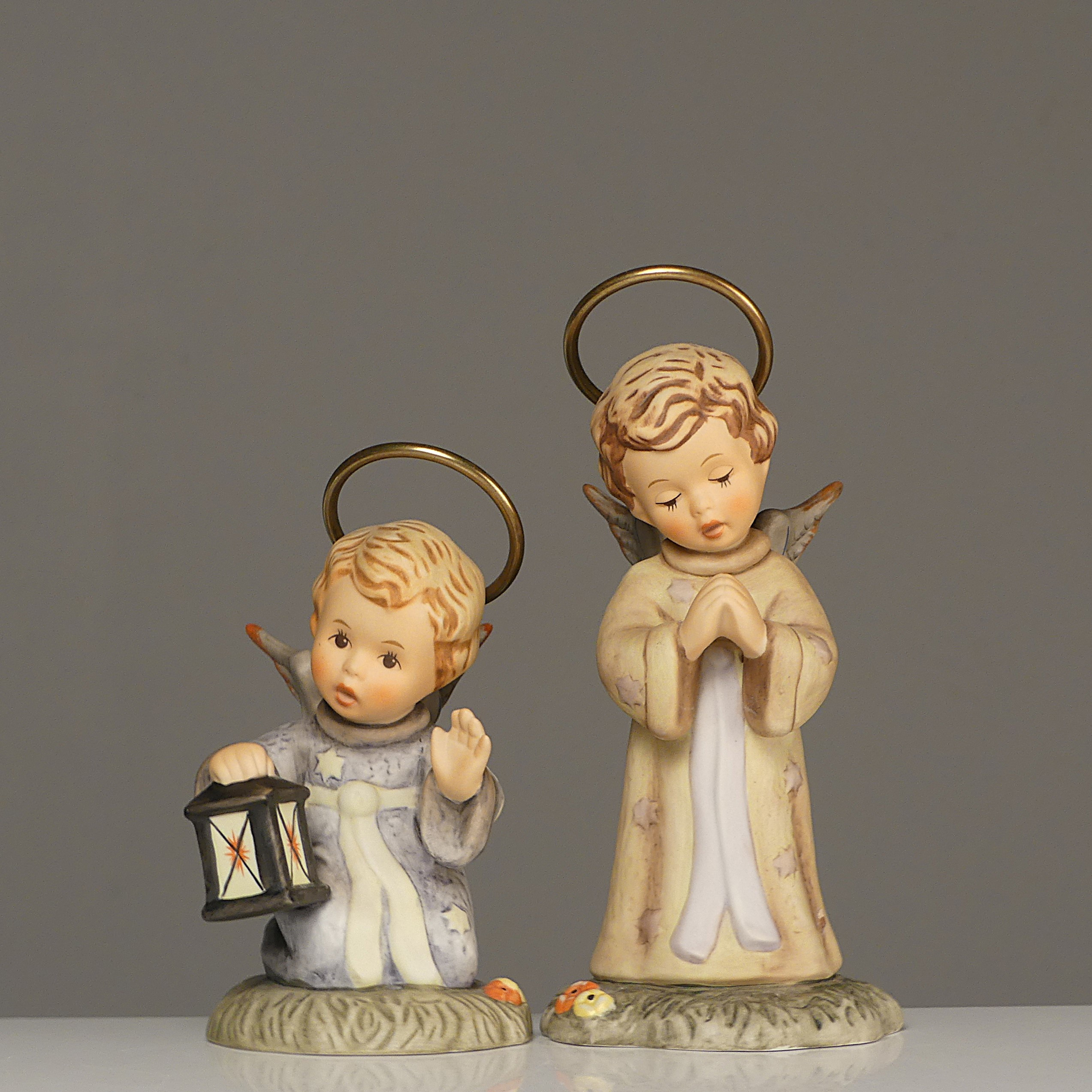FIGURINER, porslin, 2 st, änglar, Berta Hummel, Goebel.