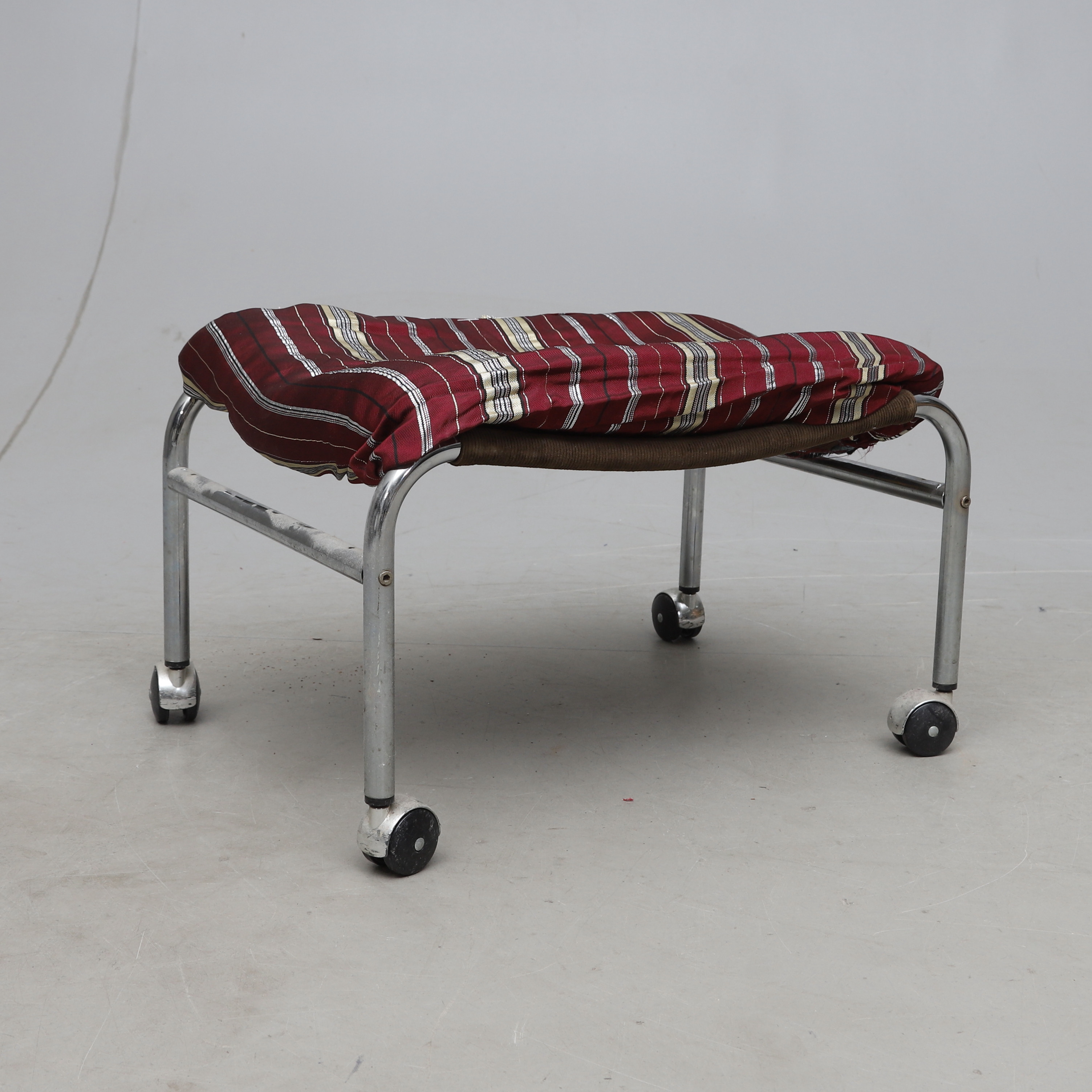 FOTPALL, metall/textil, 1900-talets andra hälft.