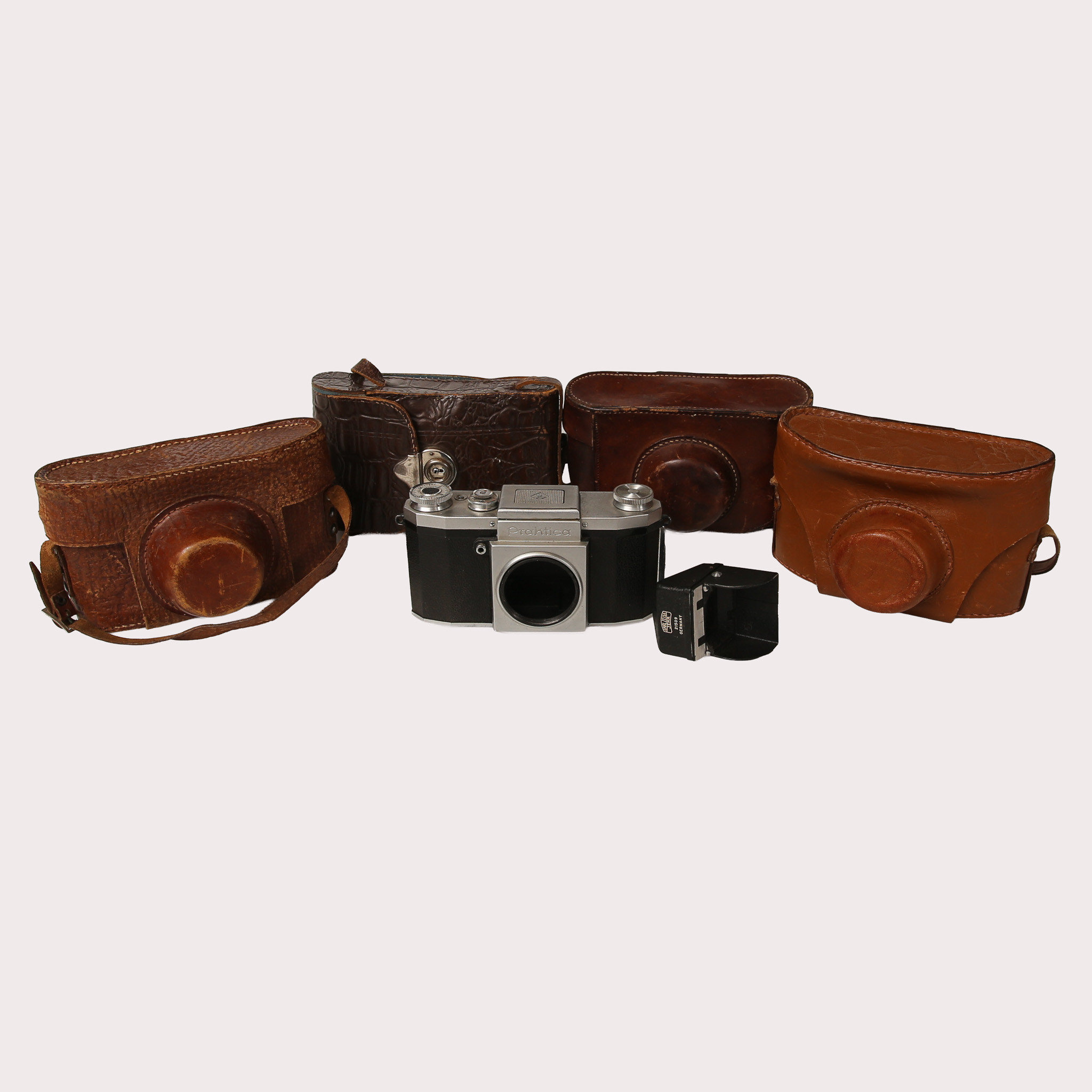 PRAKTIFLEX, kameror, 5 st., läderförpackning inkl. bärrem finns till fyra av dem.