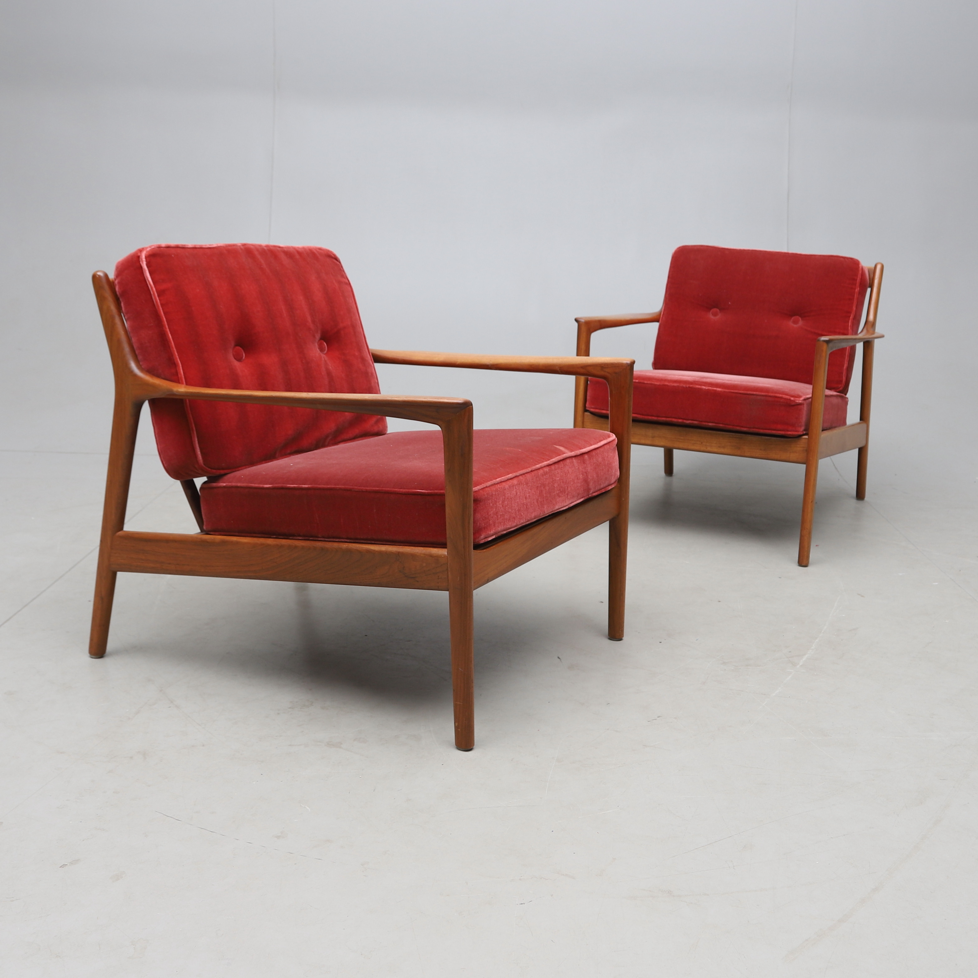 FOLKE OHLSON. fåtöljer, 1 par, "USA 75", Dux, Sverige, 1960-tal.