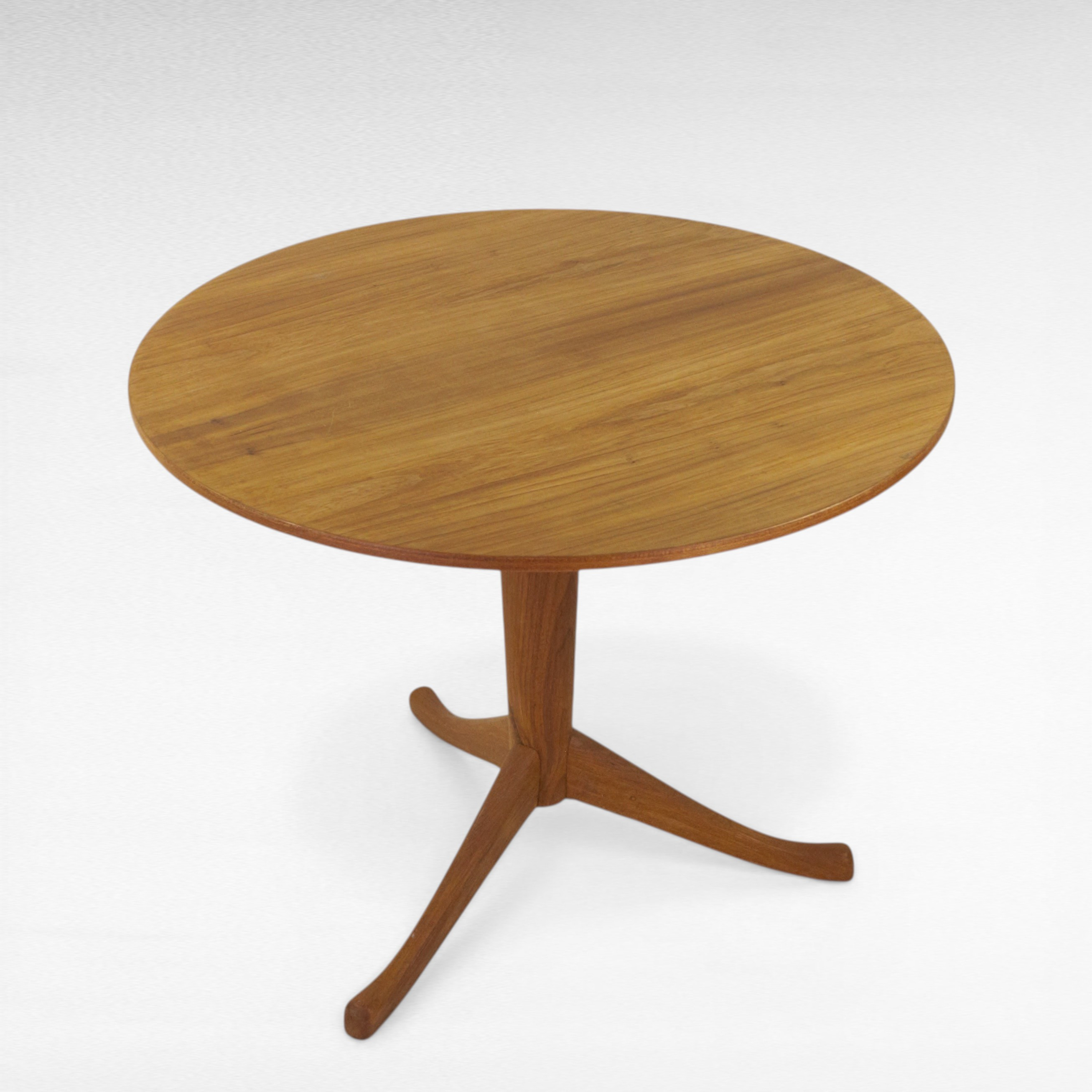 AXEL LARSSON. Bord, modell nr 1504 ritad till utställningen "Fritid" 1936, Ystad, teak, för Bodafors.